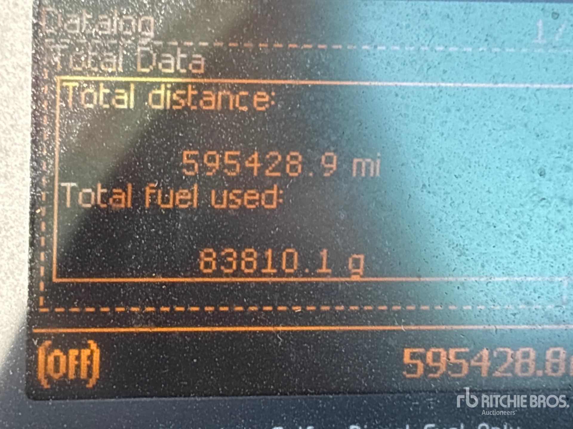 2015 Volvo VNL64T-300