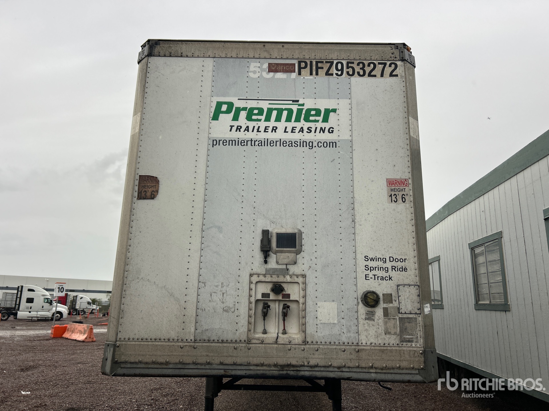 2003 Vanco 53 ft x 102 in T/A