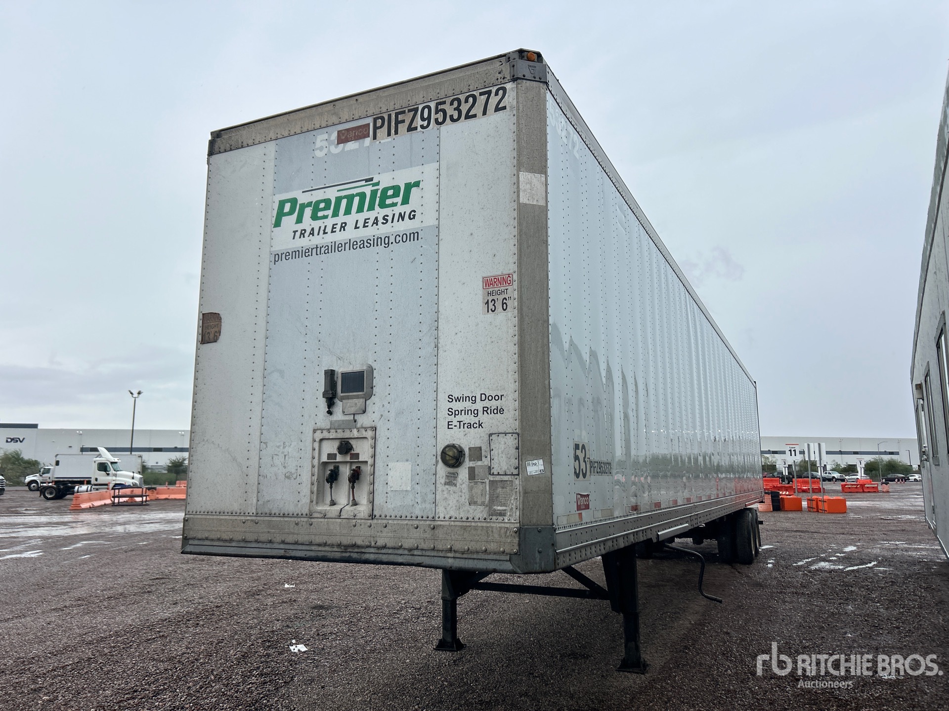 2003 Vanco 53 ft x 102 in T/A