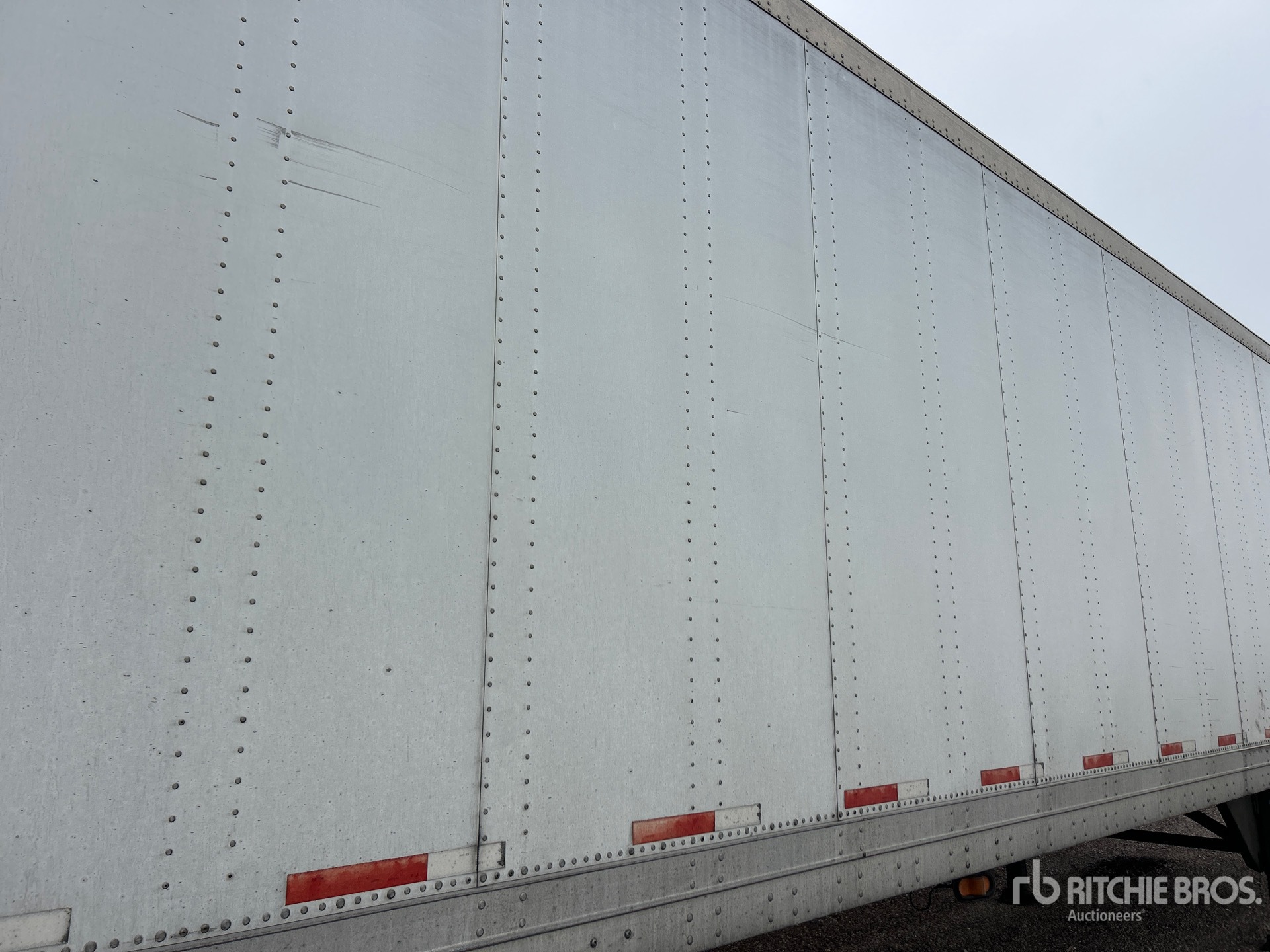 2003 Vanco 53 ft x 102 in T/A