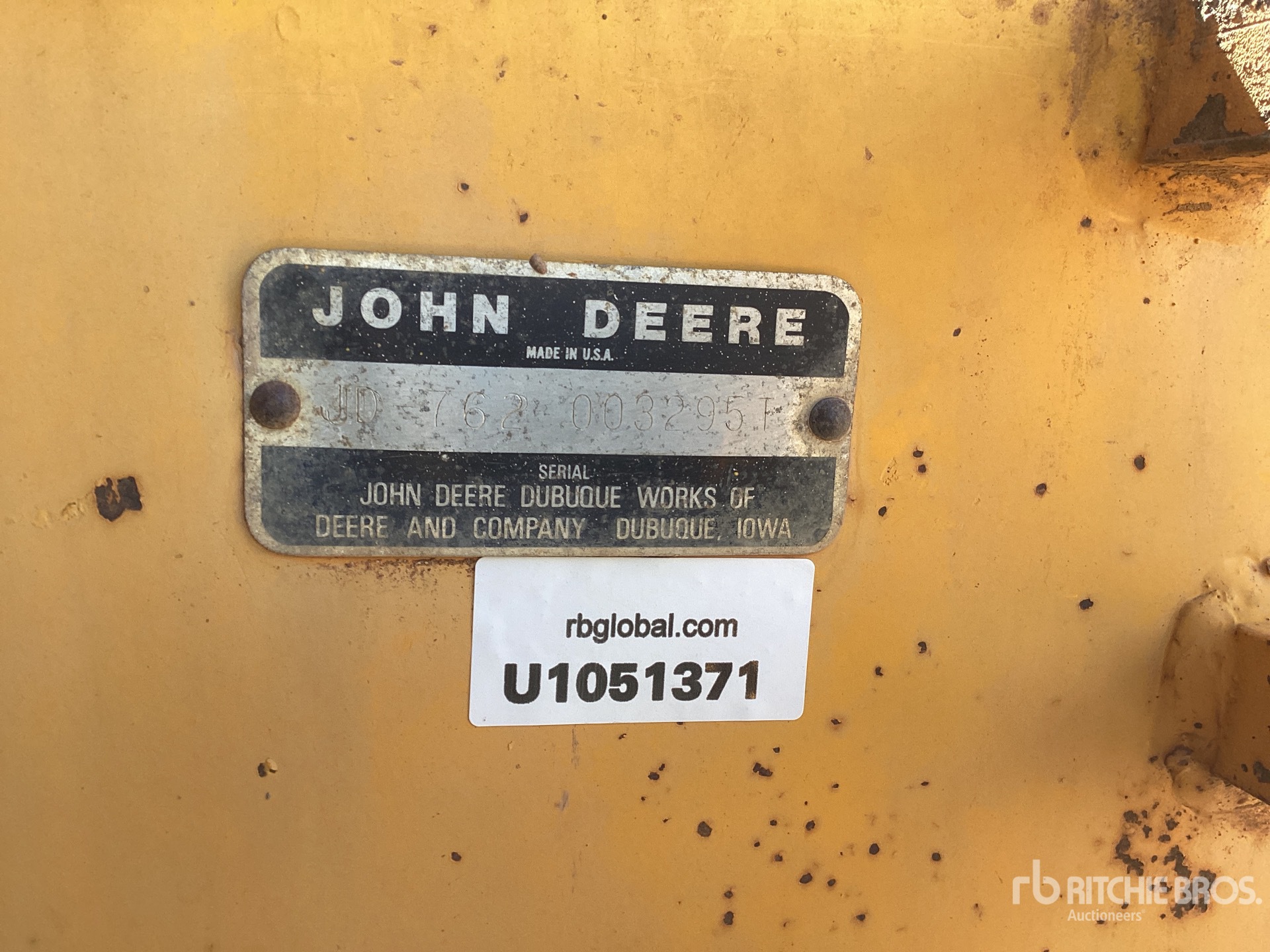 1980 John Deere 762