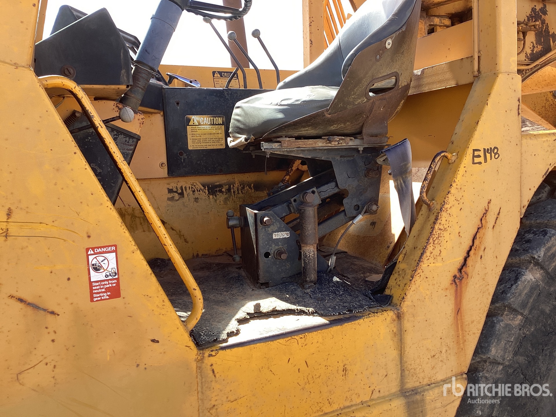 1980 John Deere 762