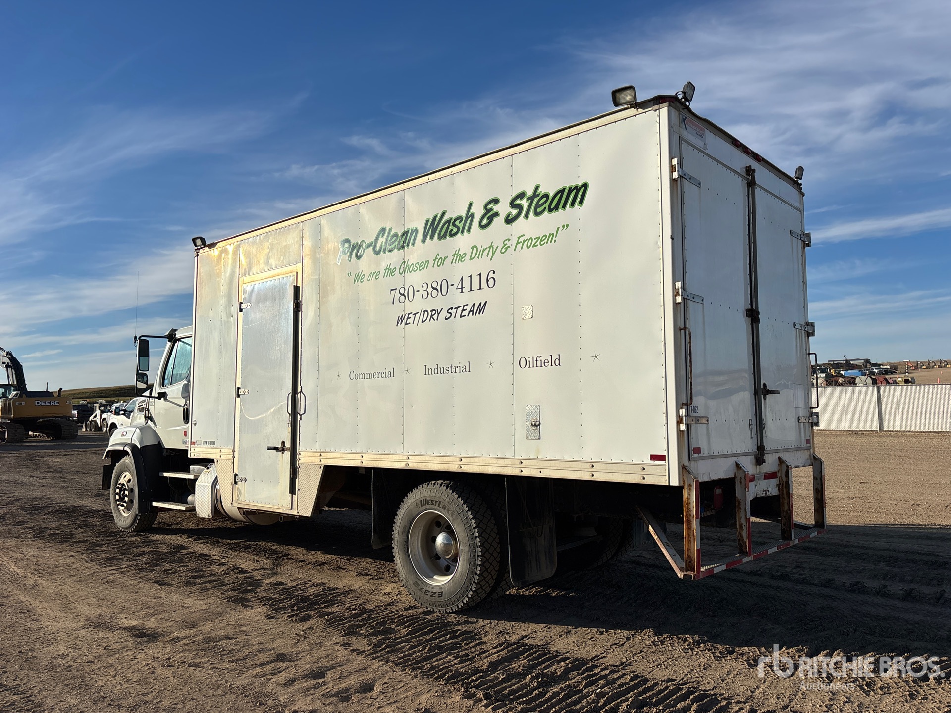 2013 Freightliner 108SD