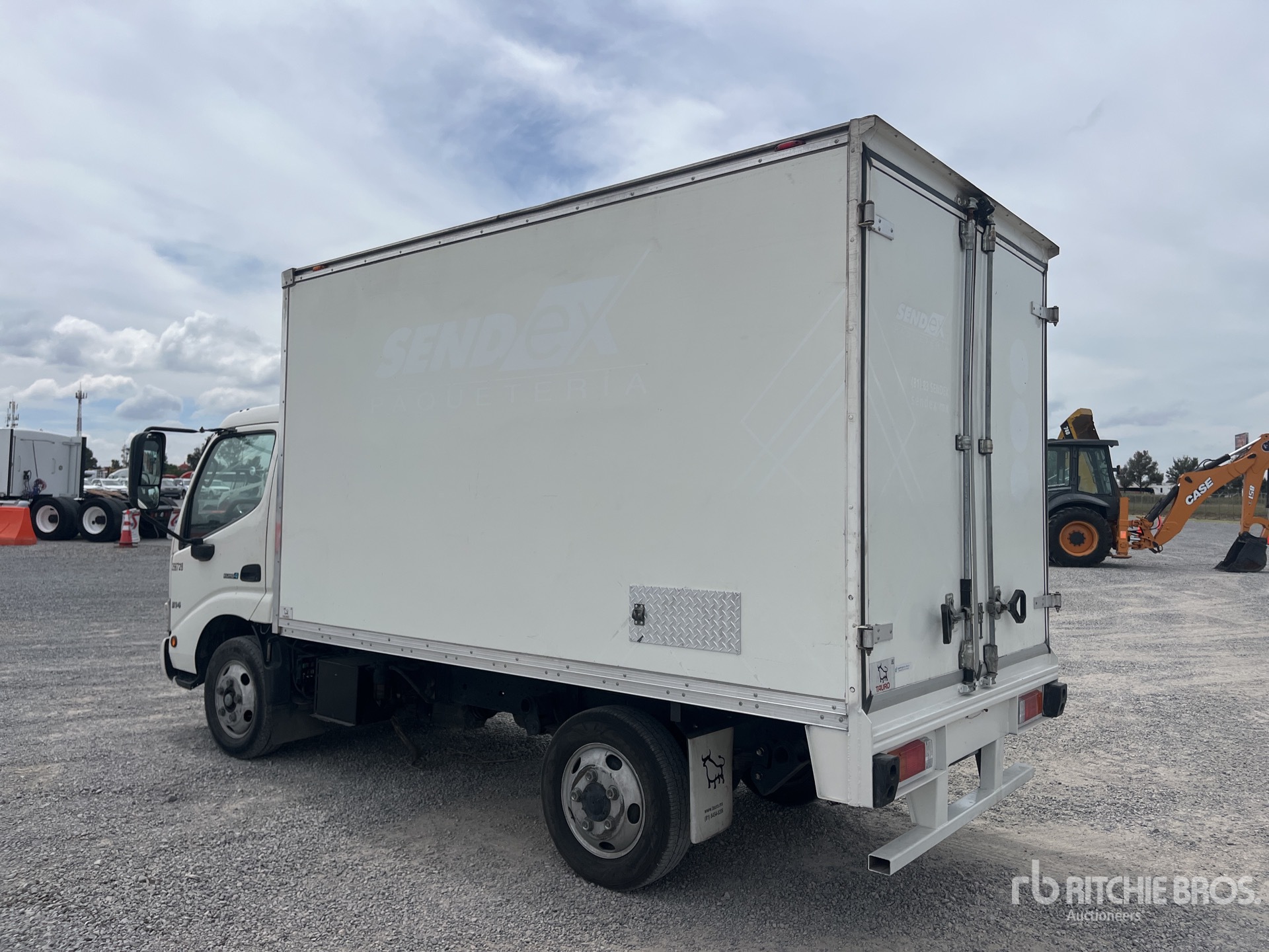 2019 Hino 155