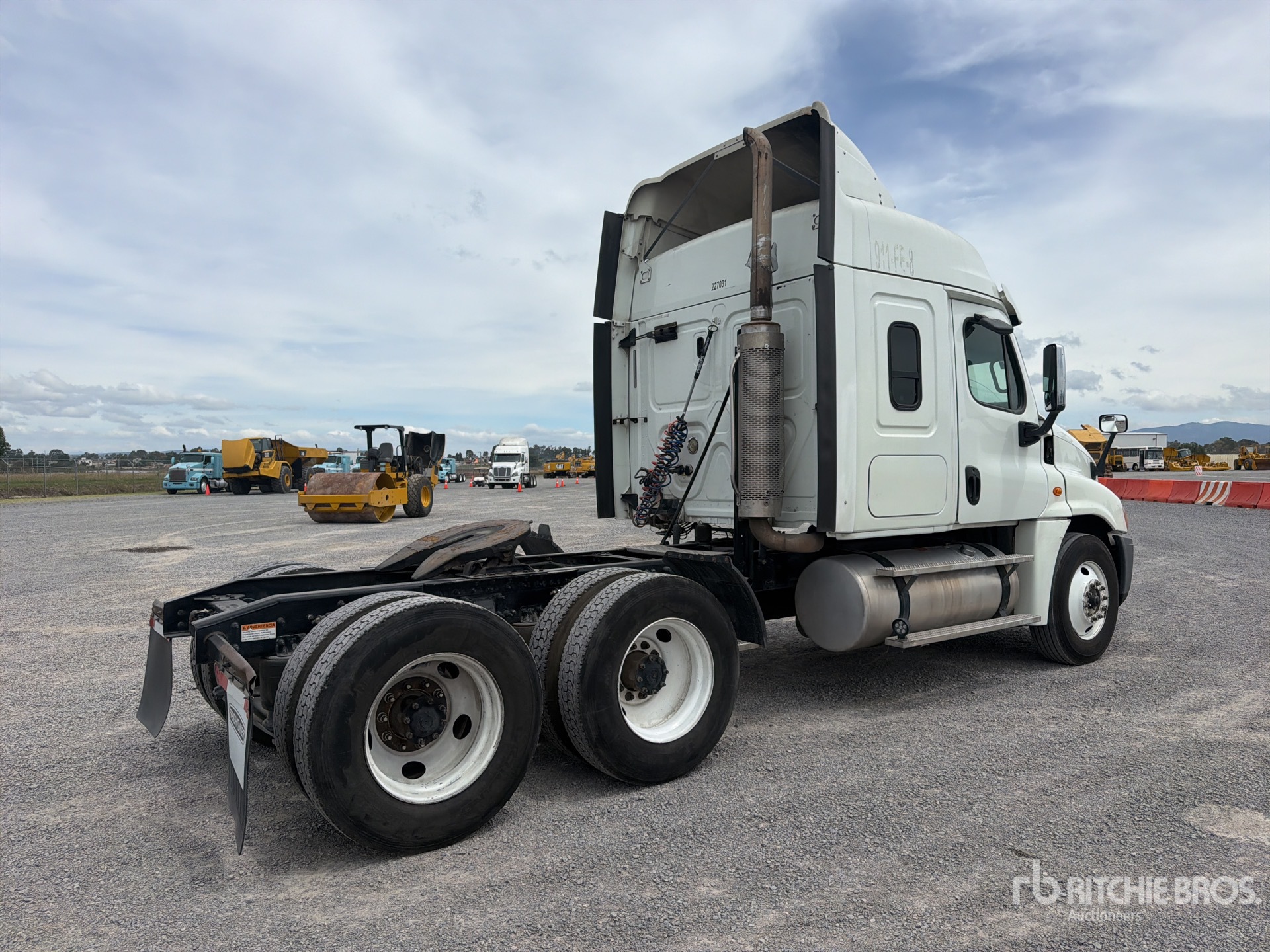 2018 Freightliner CASCADIA 125