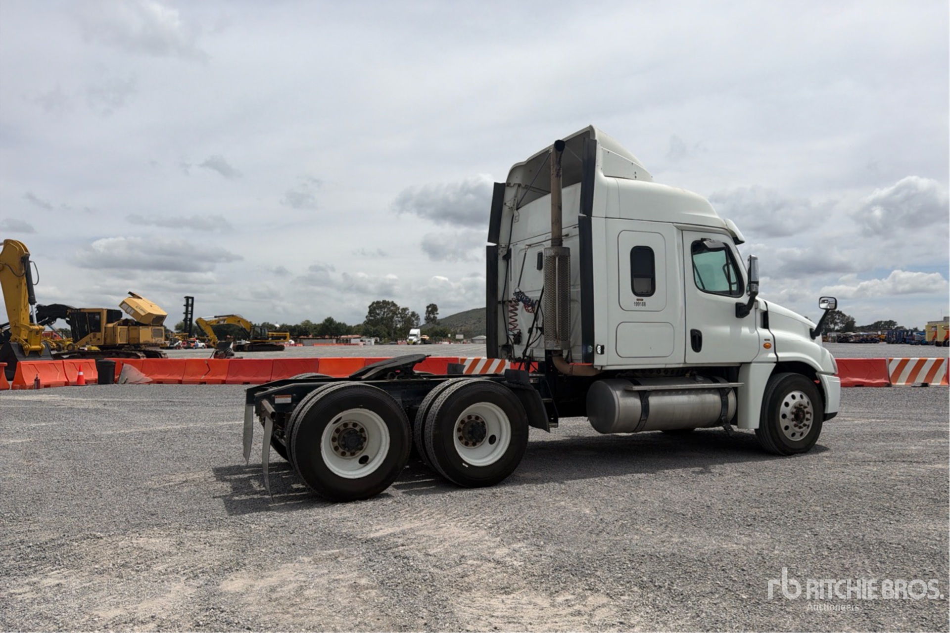 2017 Freightliner CASCADIA 125