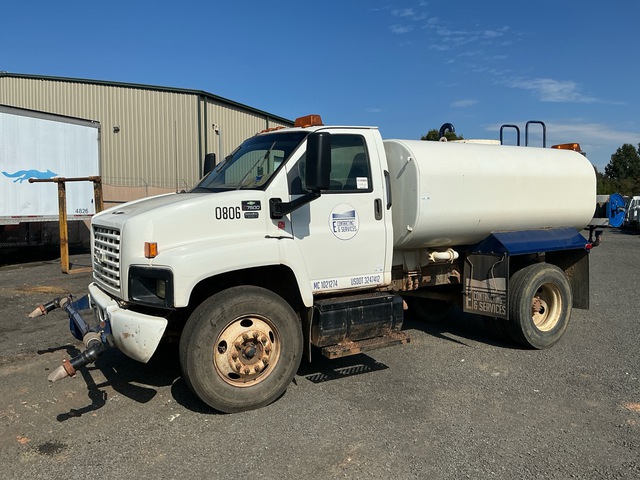 2006 Chevrolet C7500 2000 gal 4x2 Water Truck