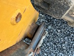 Chassis with Quick Coupler to Arms Pins