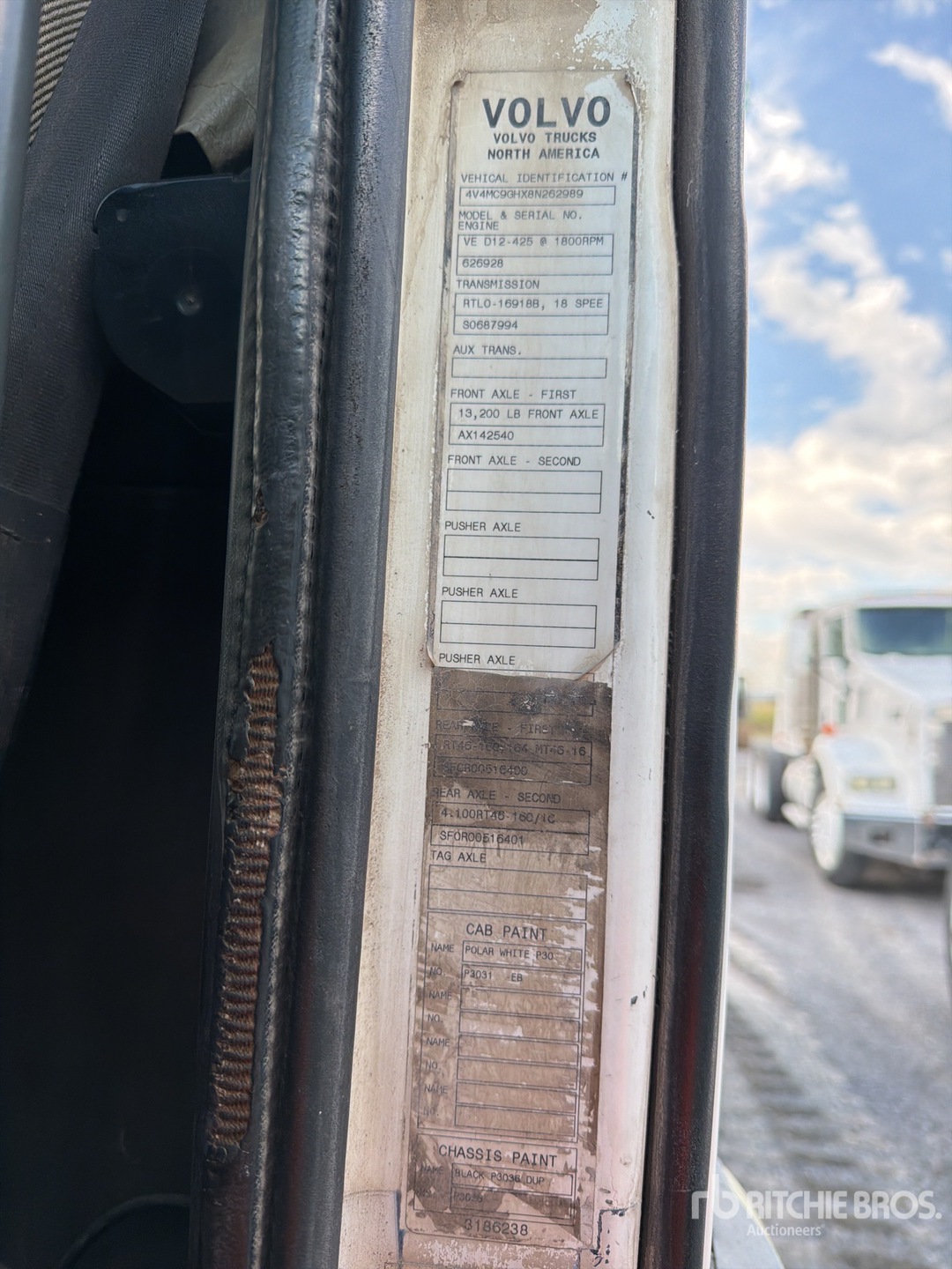 2008 Volvo VNL64T430
