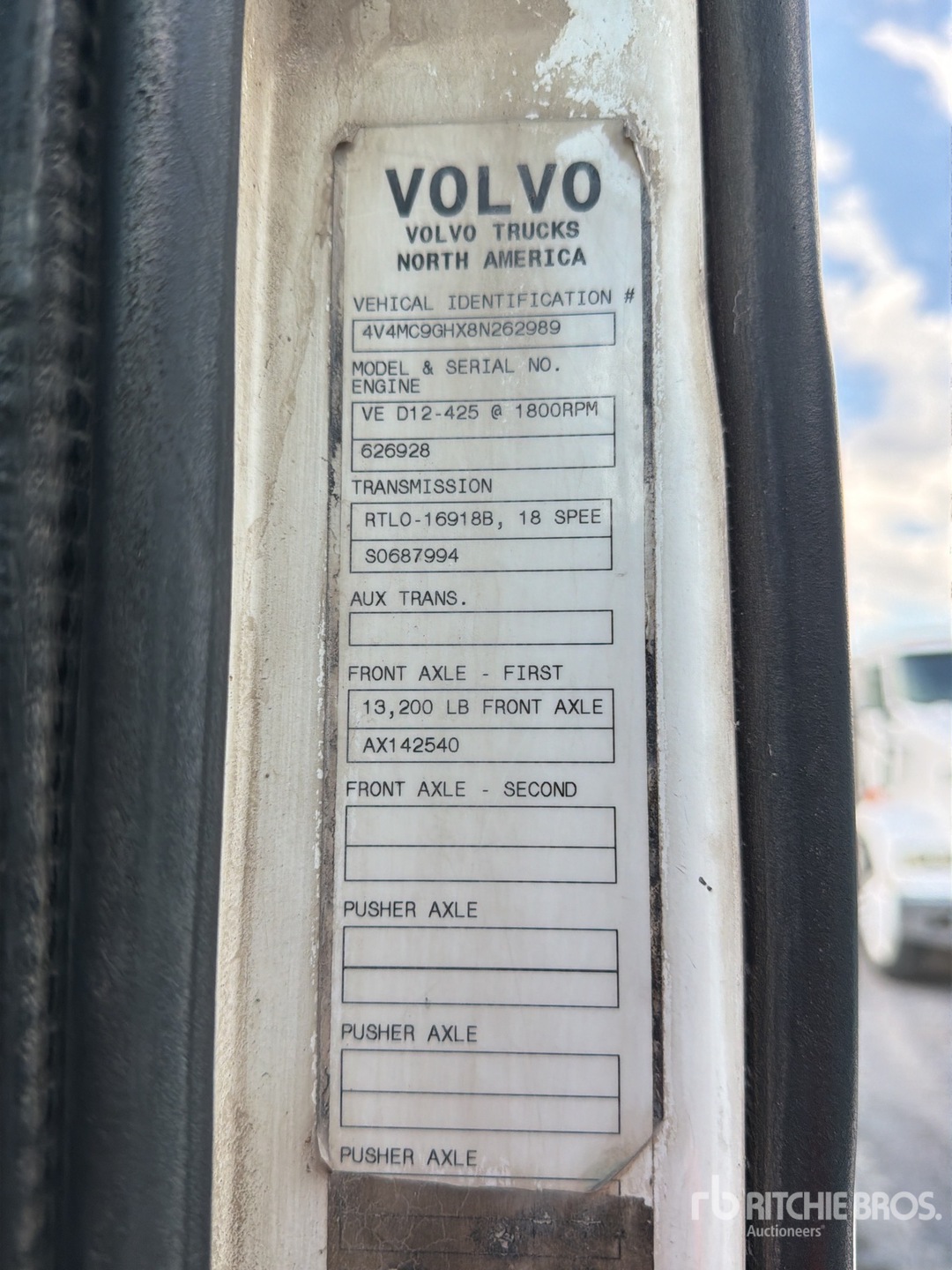 2008 Volvo VNL64T430