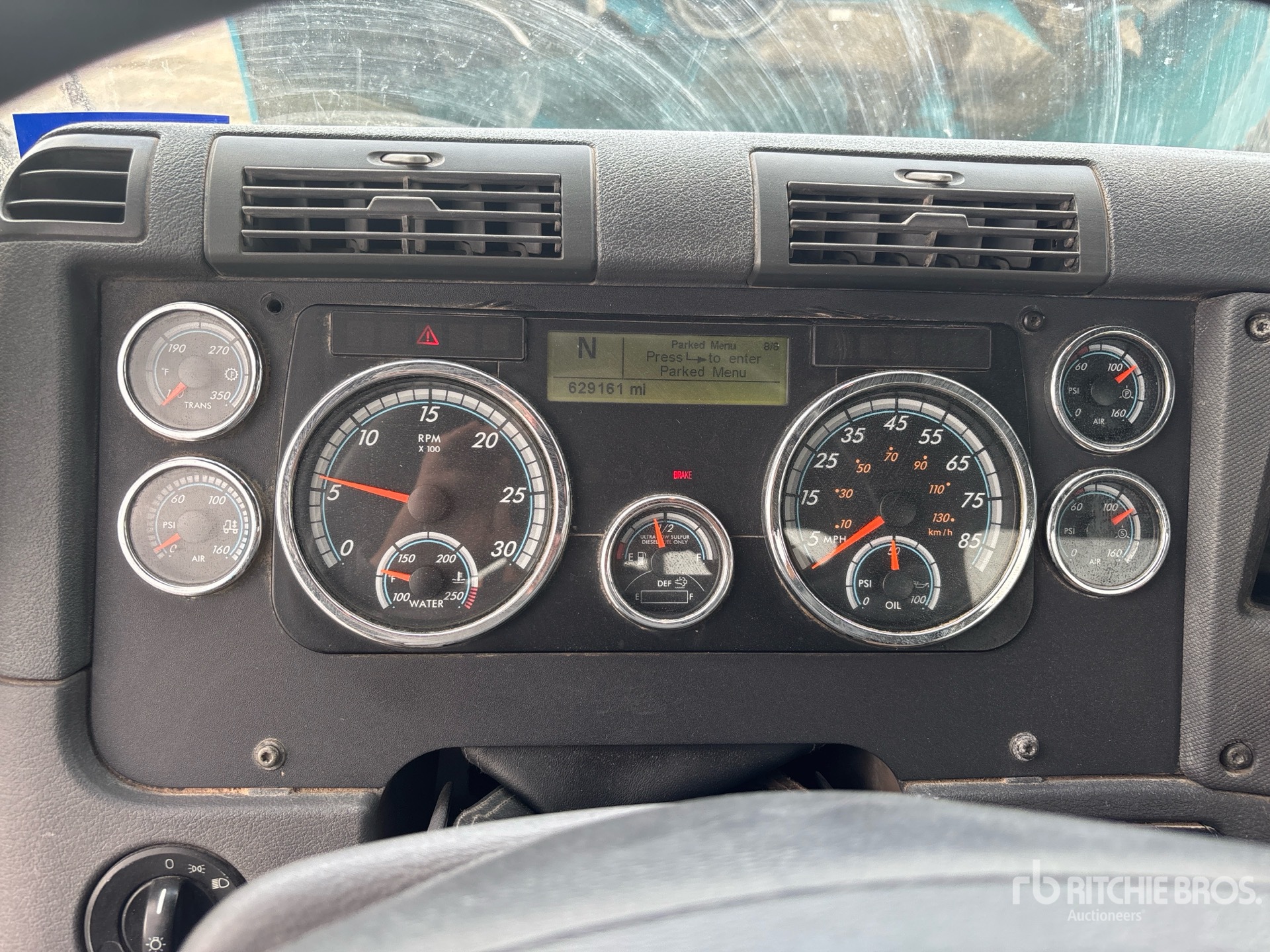 2015 Freightliner CASCADIA 125