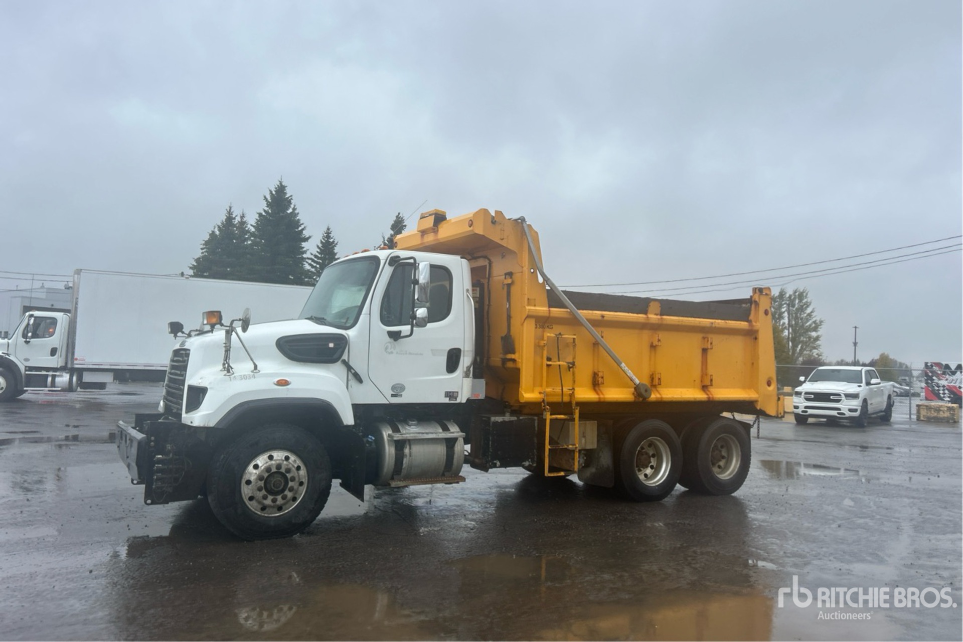 2014 Freightliner 114SD