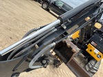 Hydraulics with Stick Cylinder