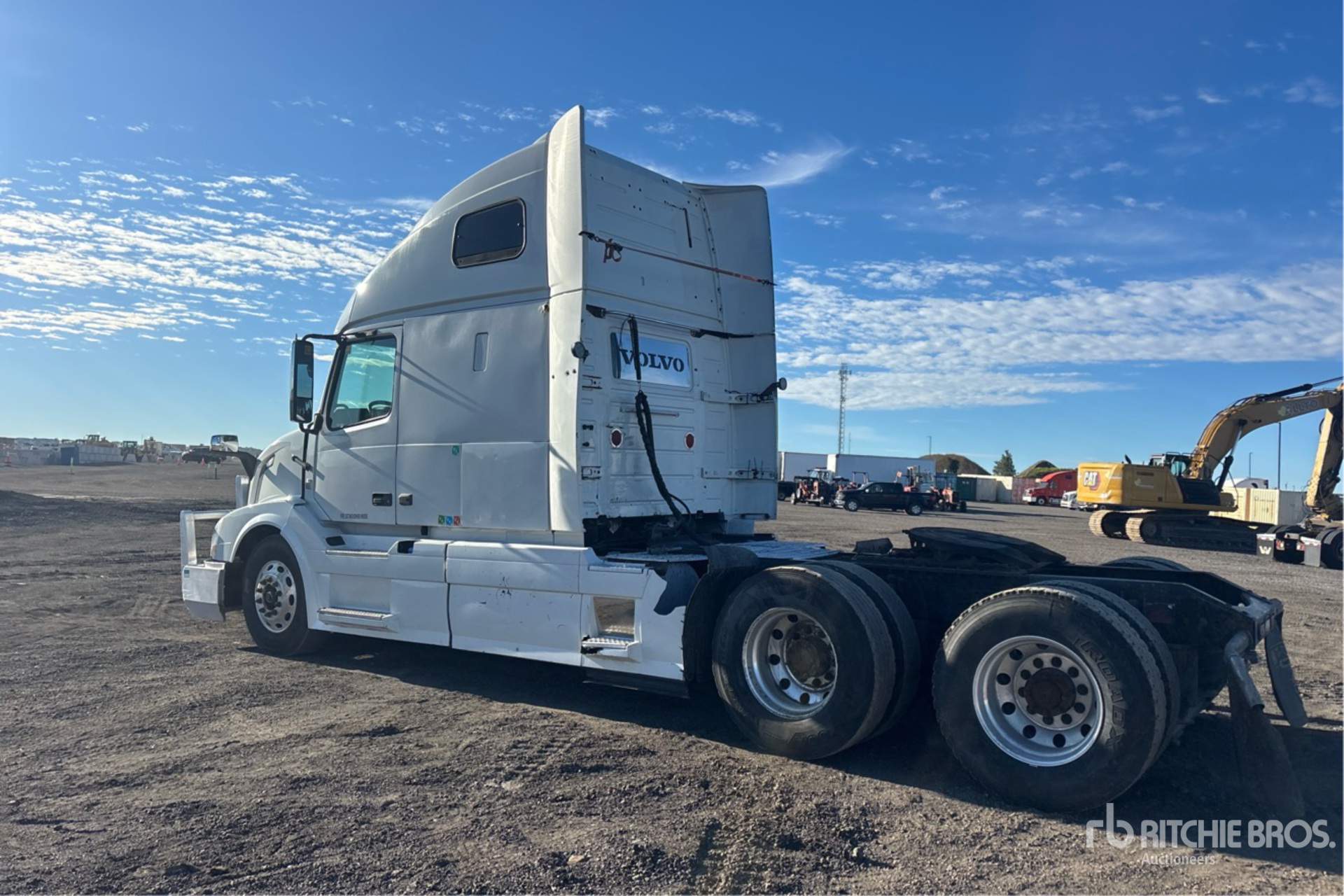 2015 Volvo VNL