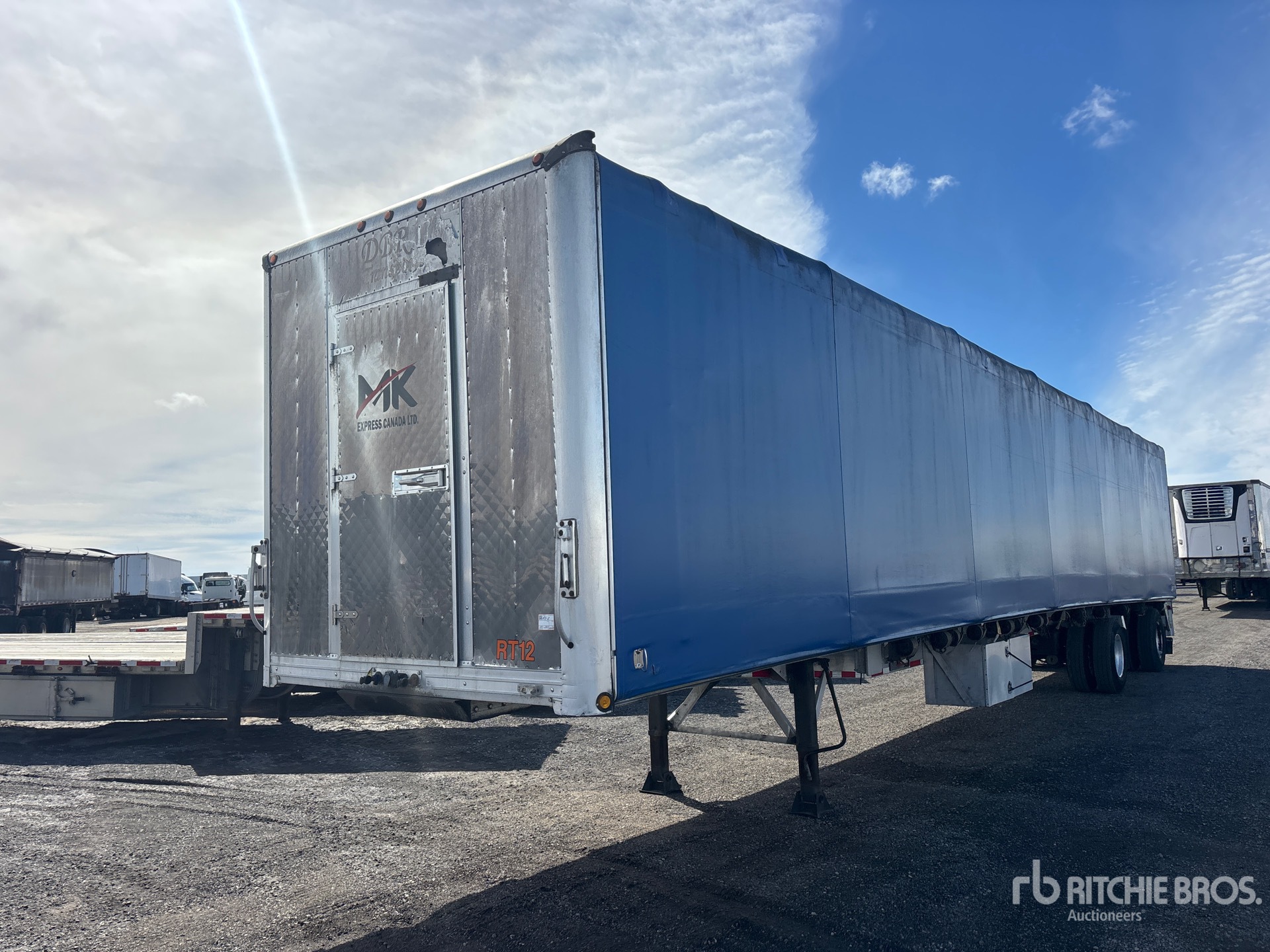 Photo of 2012 Reitnouer 53 ft T/A Spread Axle