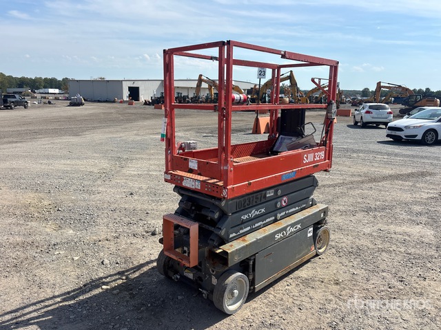 2018 Skyjack 3219 Scissor Lift