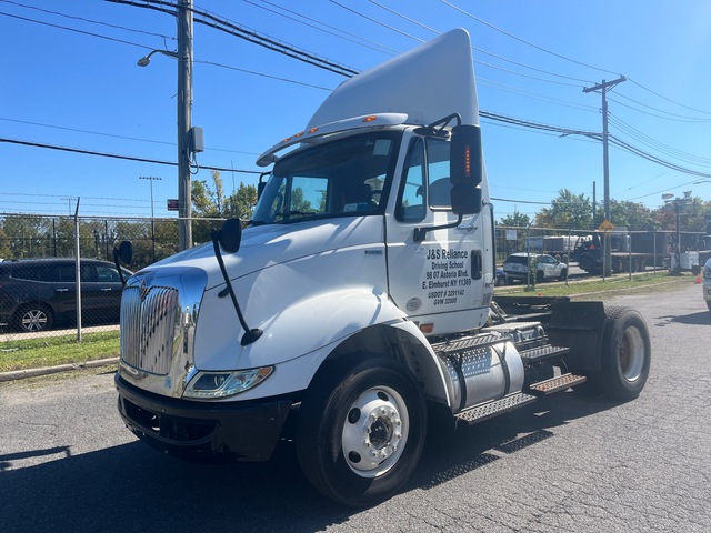 2012 International TranStar 8600 4x2 S/A Day Cab Truck Tractor