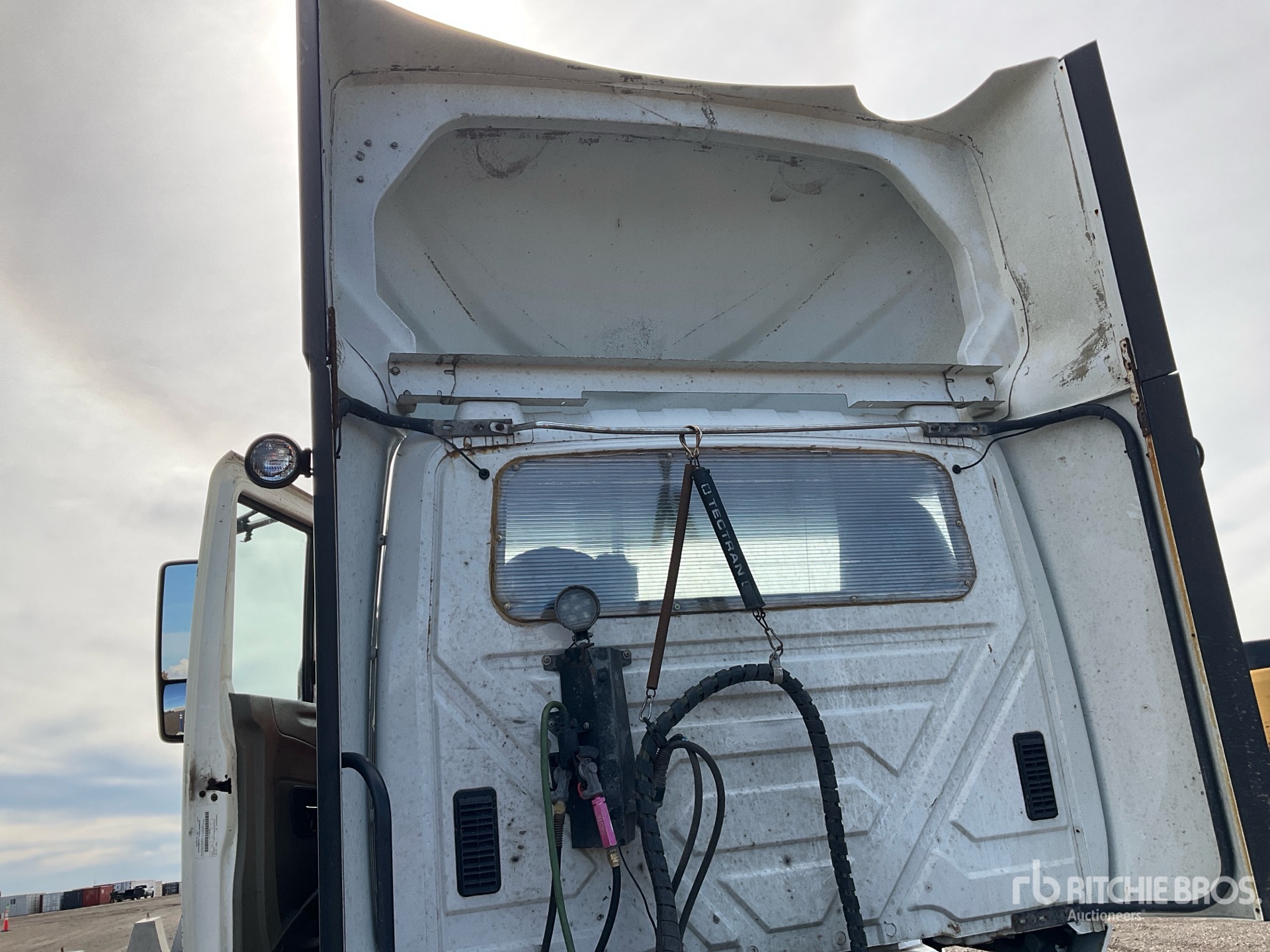 2016 International PROSTAR+ 122