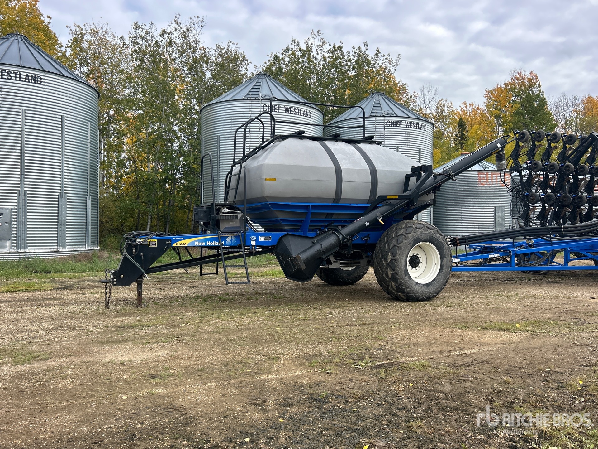 2010 New Holland P2070