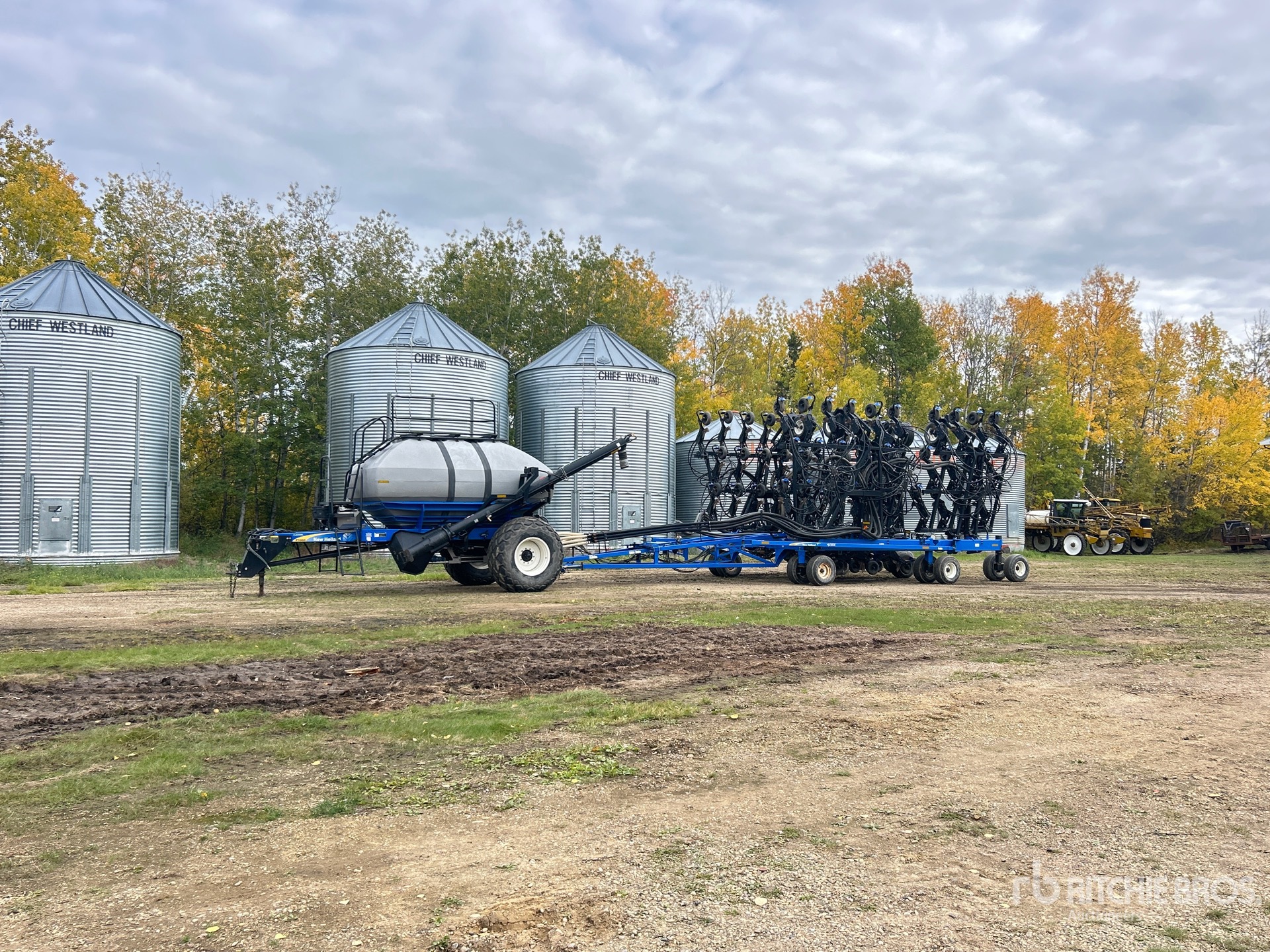 2010 New Holland P2070