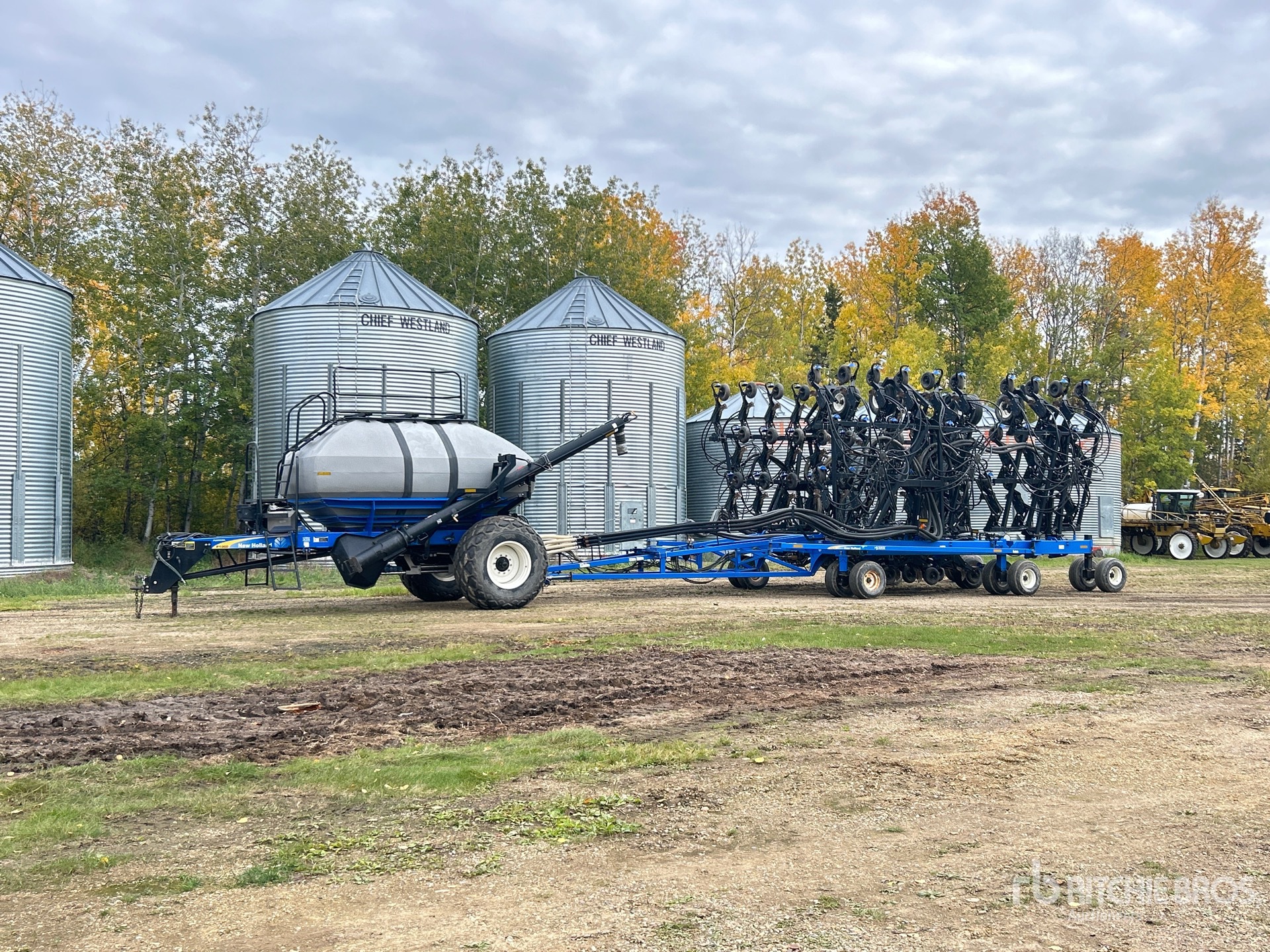 2010 New Holland P2070