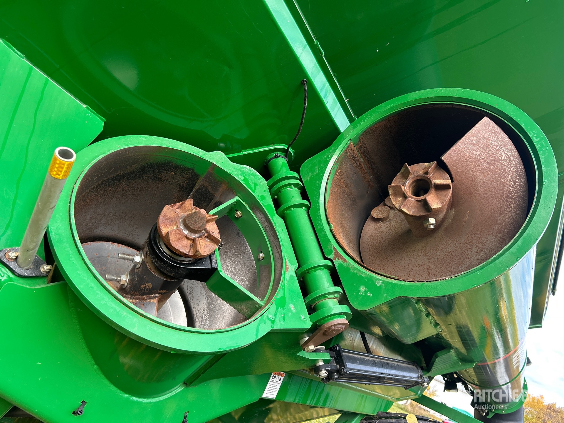2018 Brandt 820XR