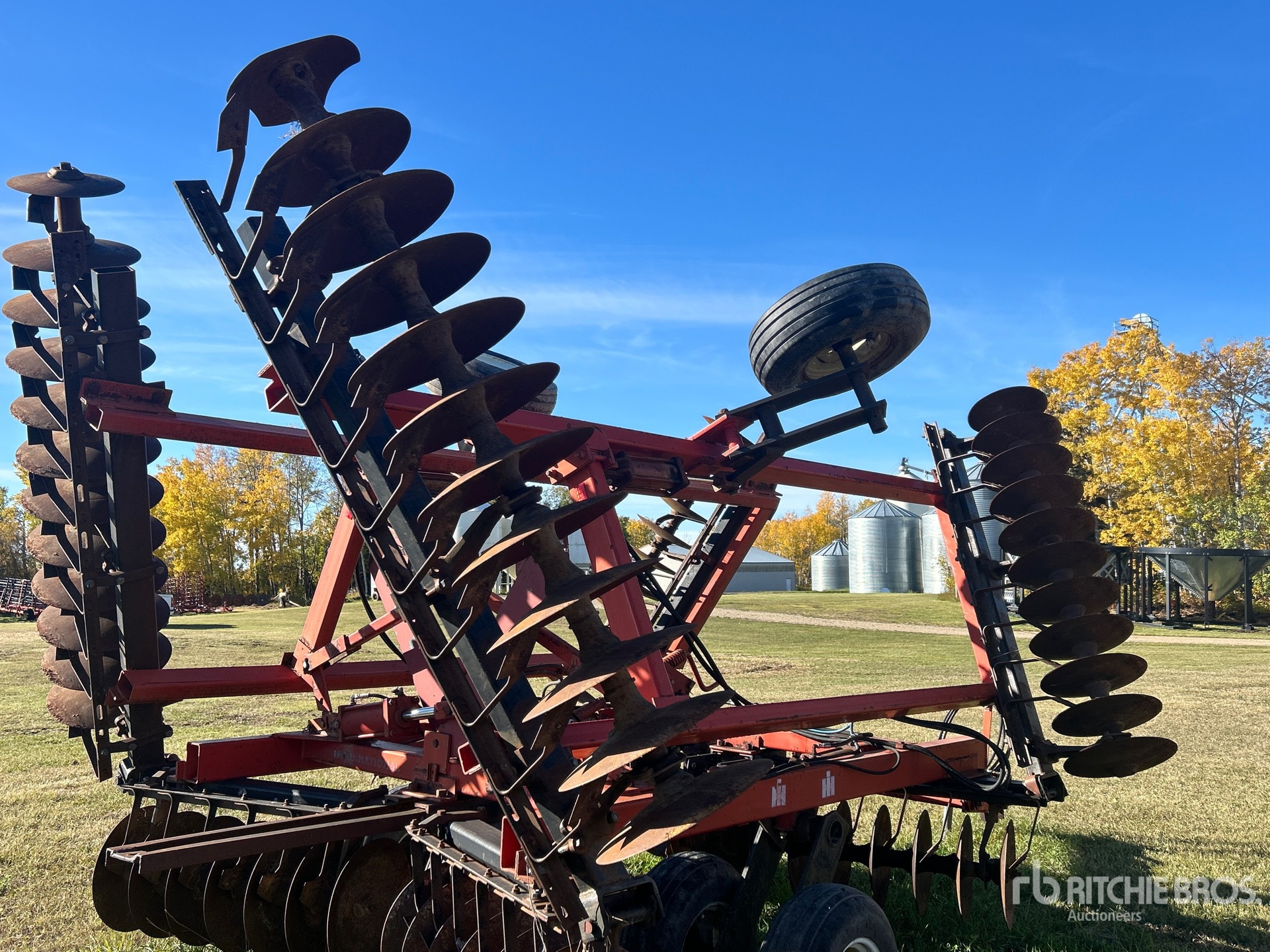 International Harvester 496