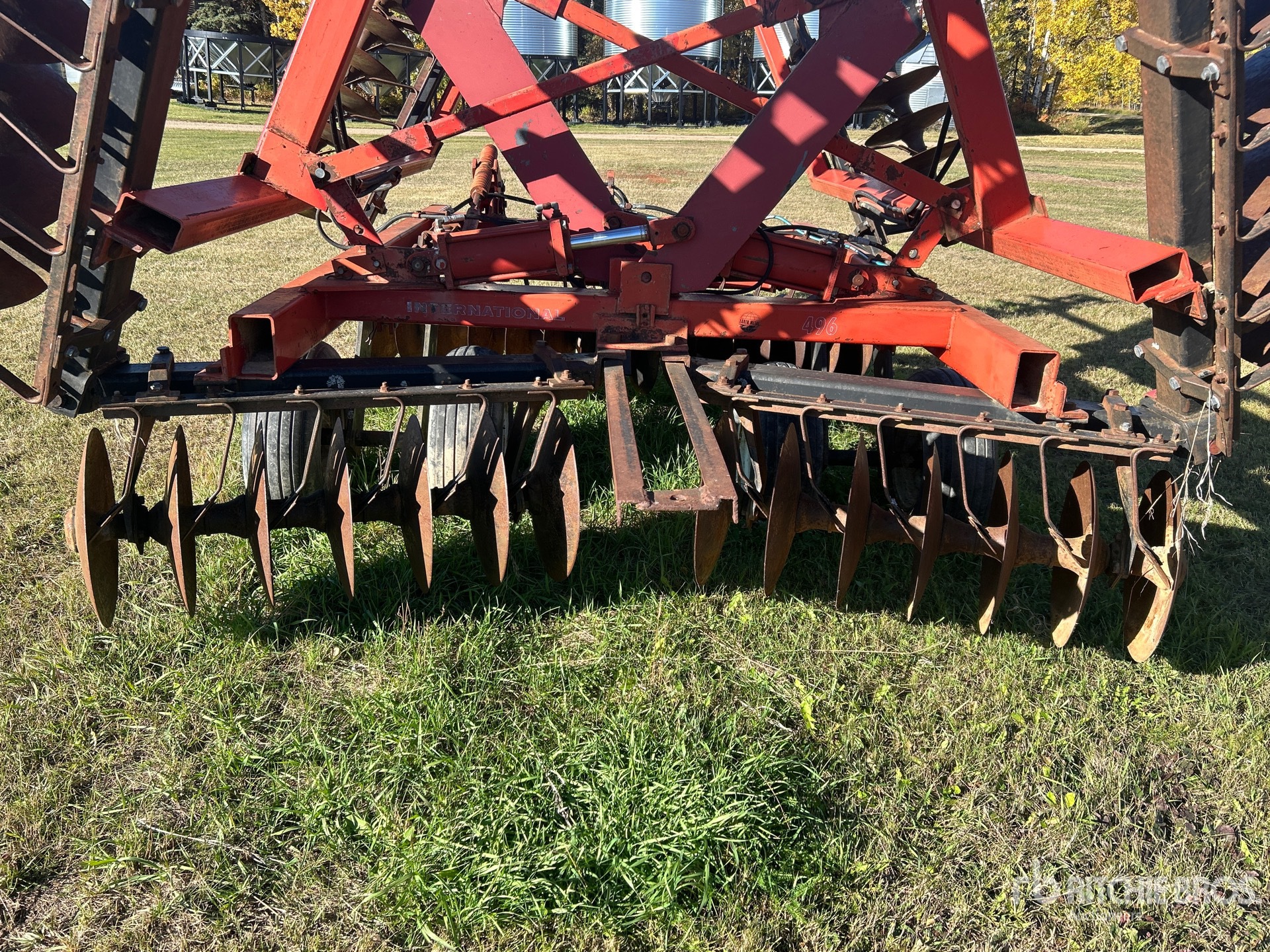 International Harvester 496