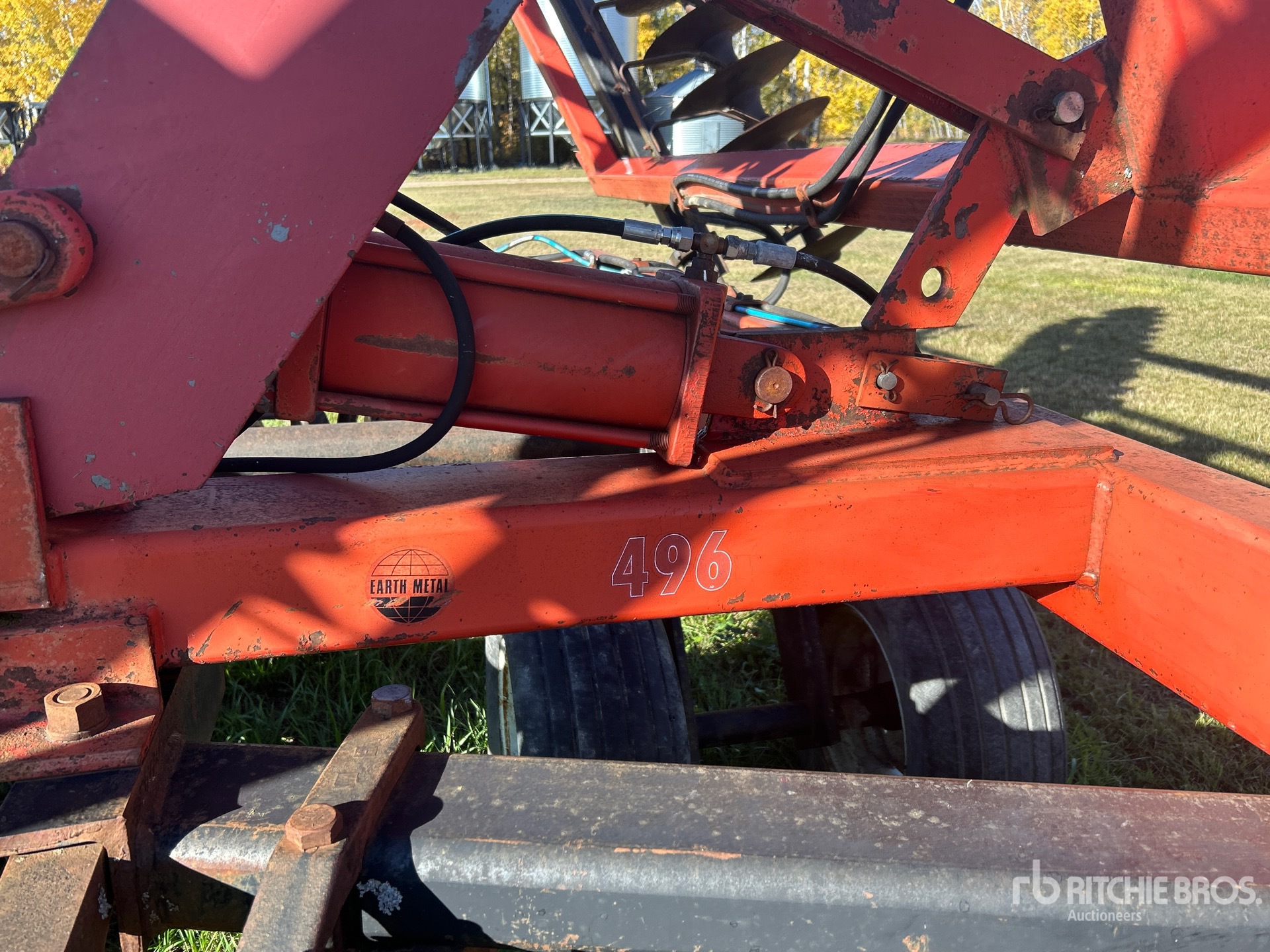 International Harvester 496