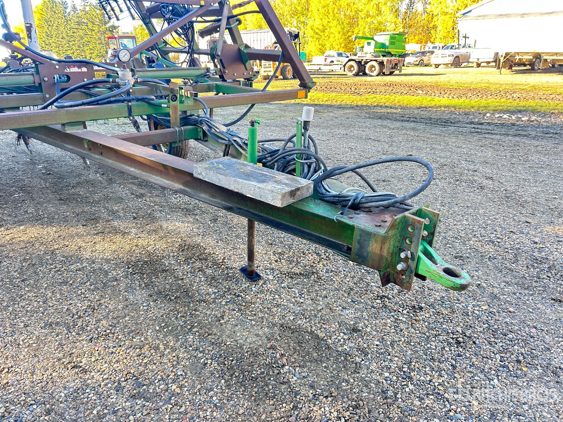 John Deere 610