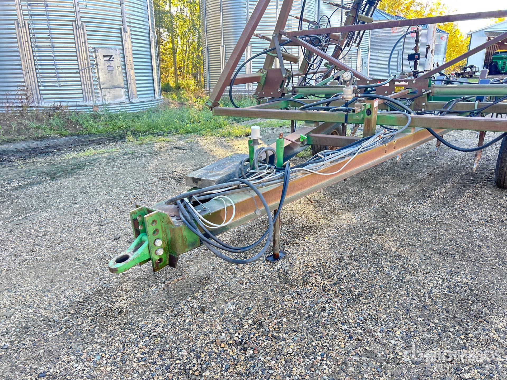 John Deere 610