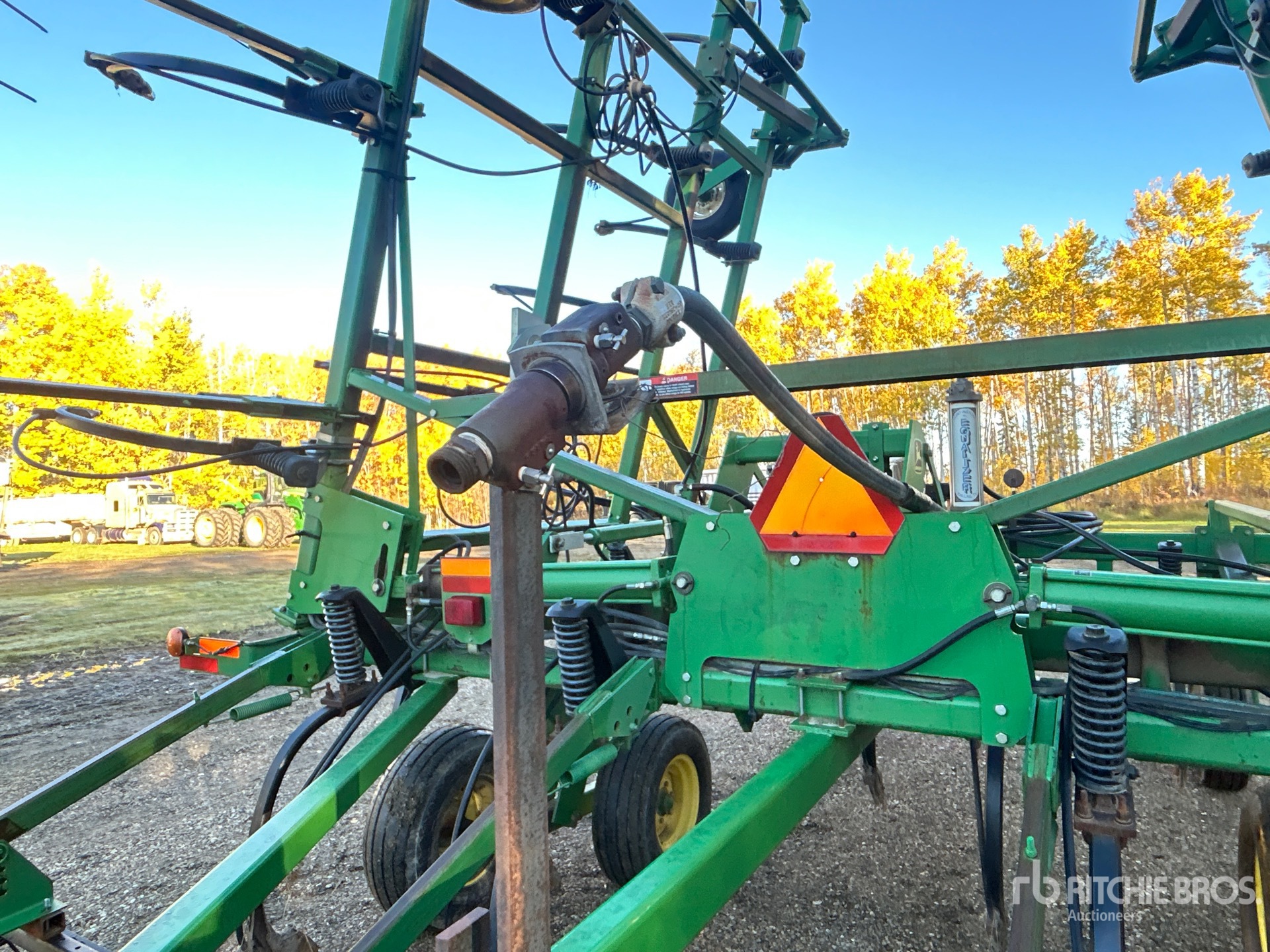 1998 John Deere 680