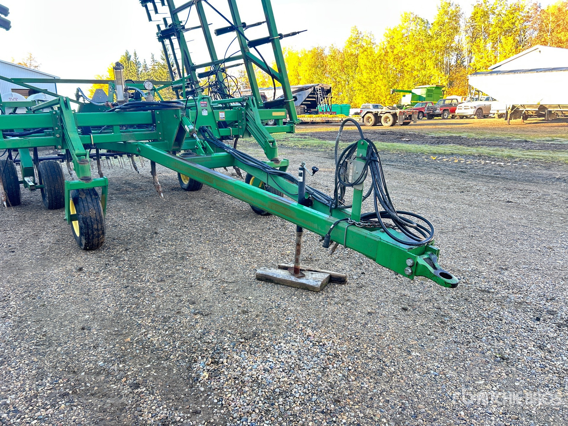 1998 John Deere 680