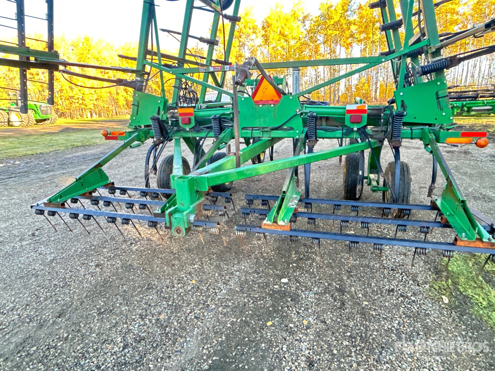 1998 John Deere 680