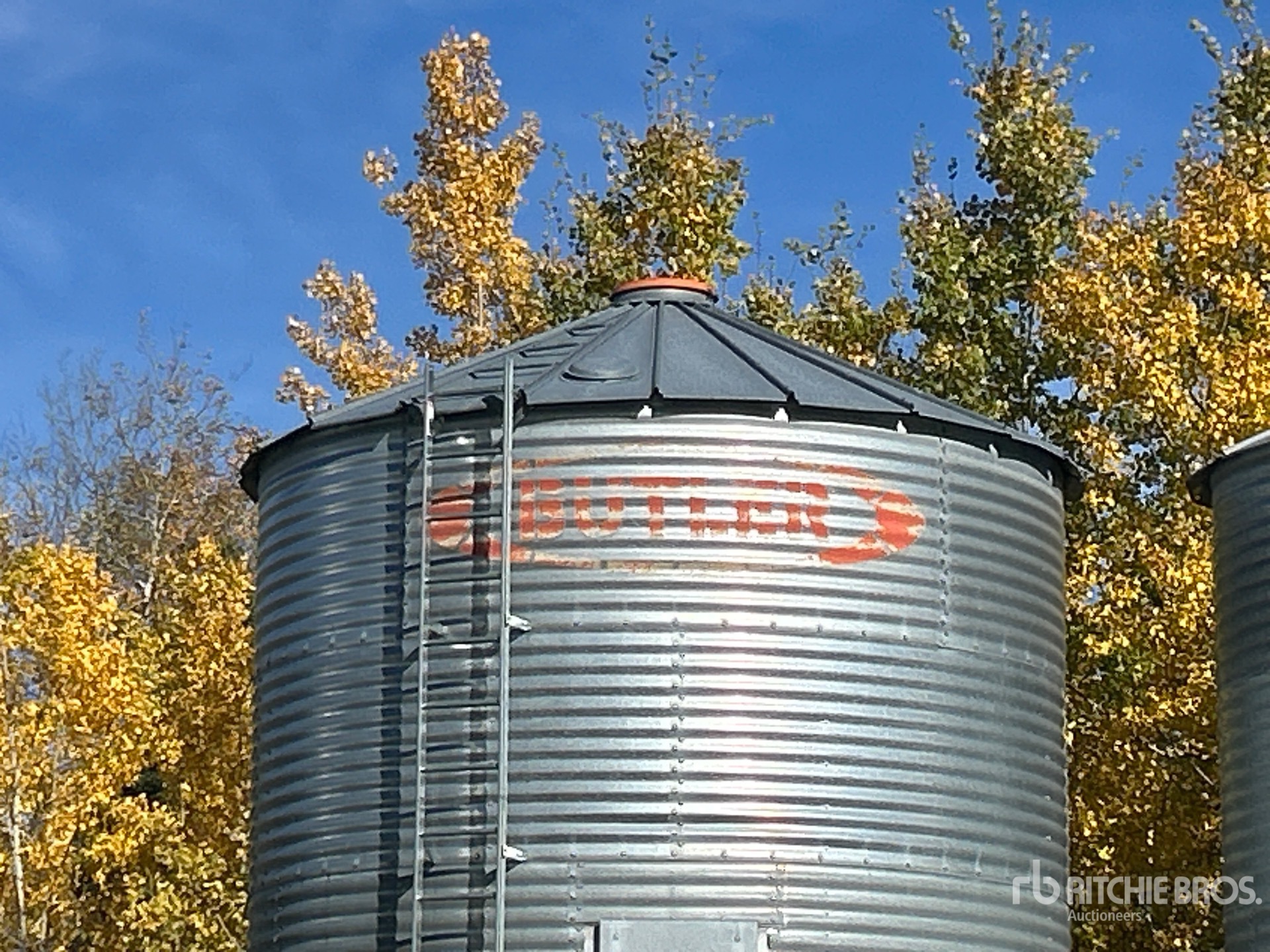 Butler +/- 2100 bu 4 Ring Hopper