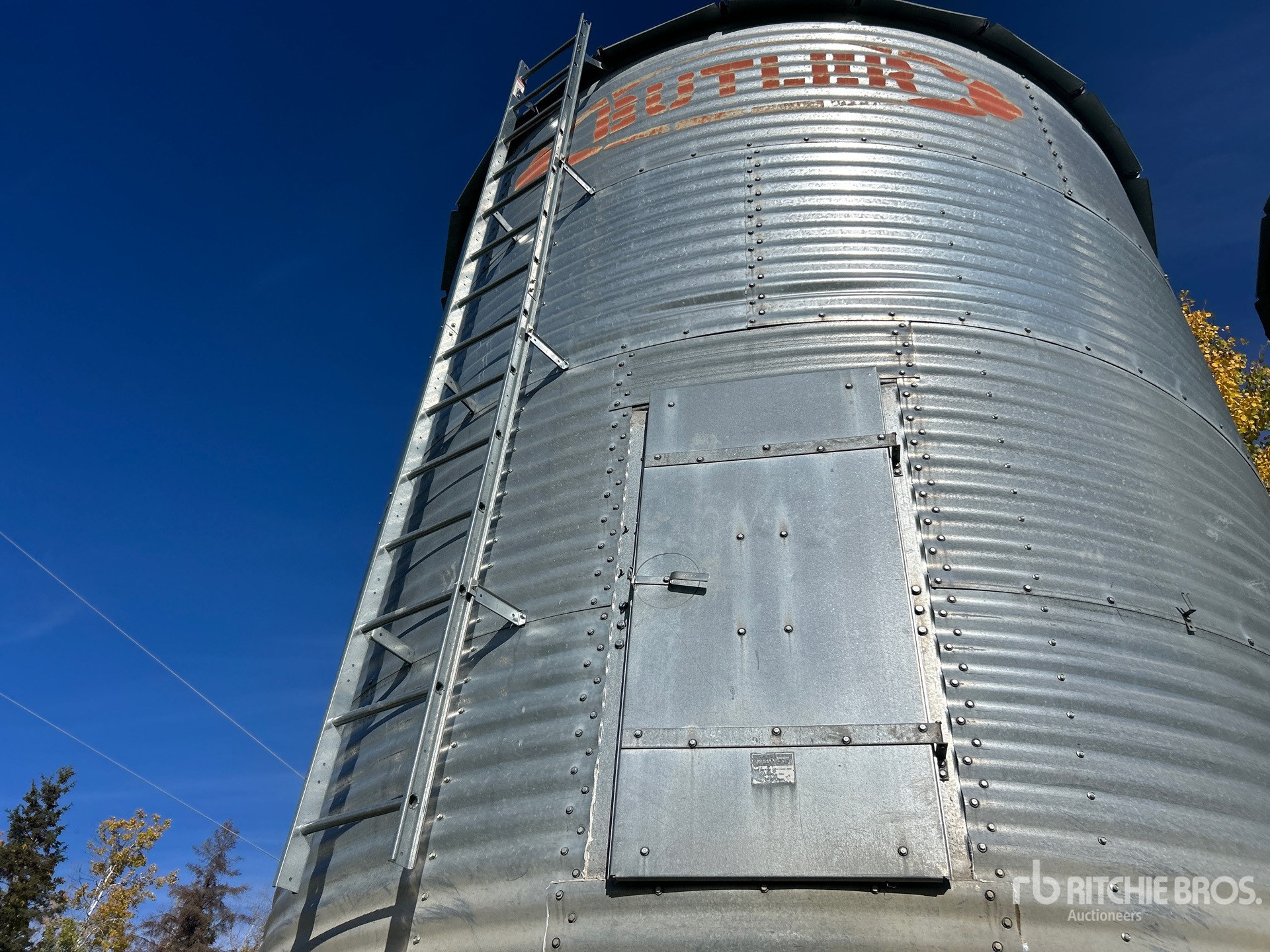 Butler +/- 2100 bu 4 Ring Hopper