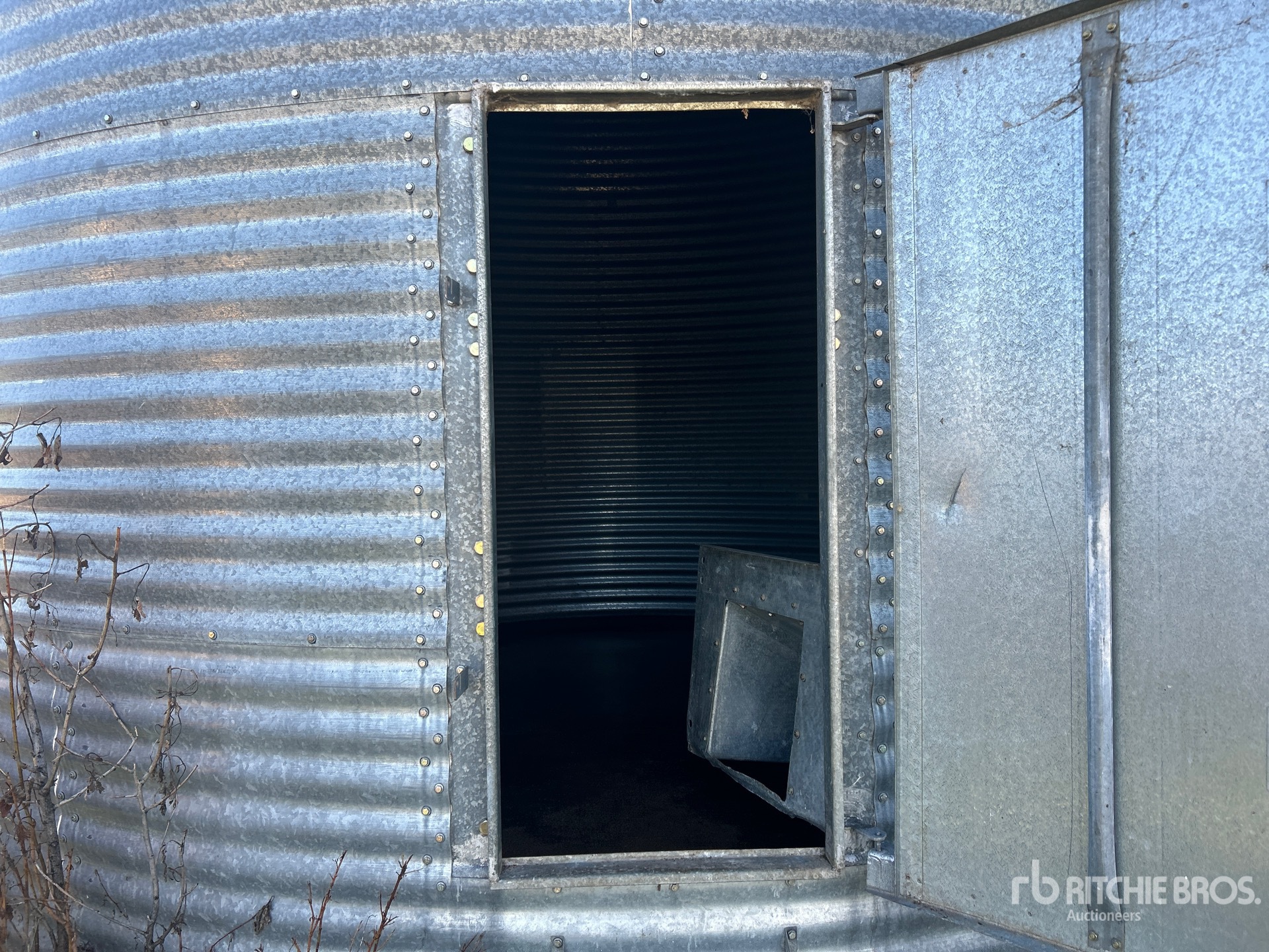 Butler +/- 3200 bu 4 Ring
