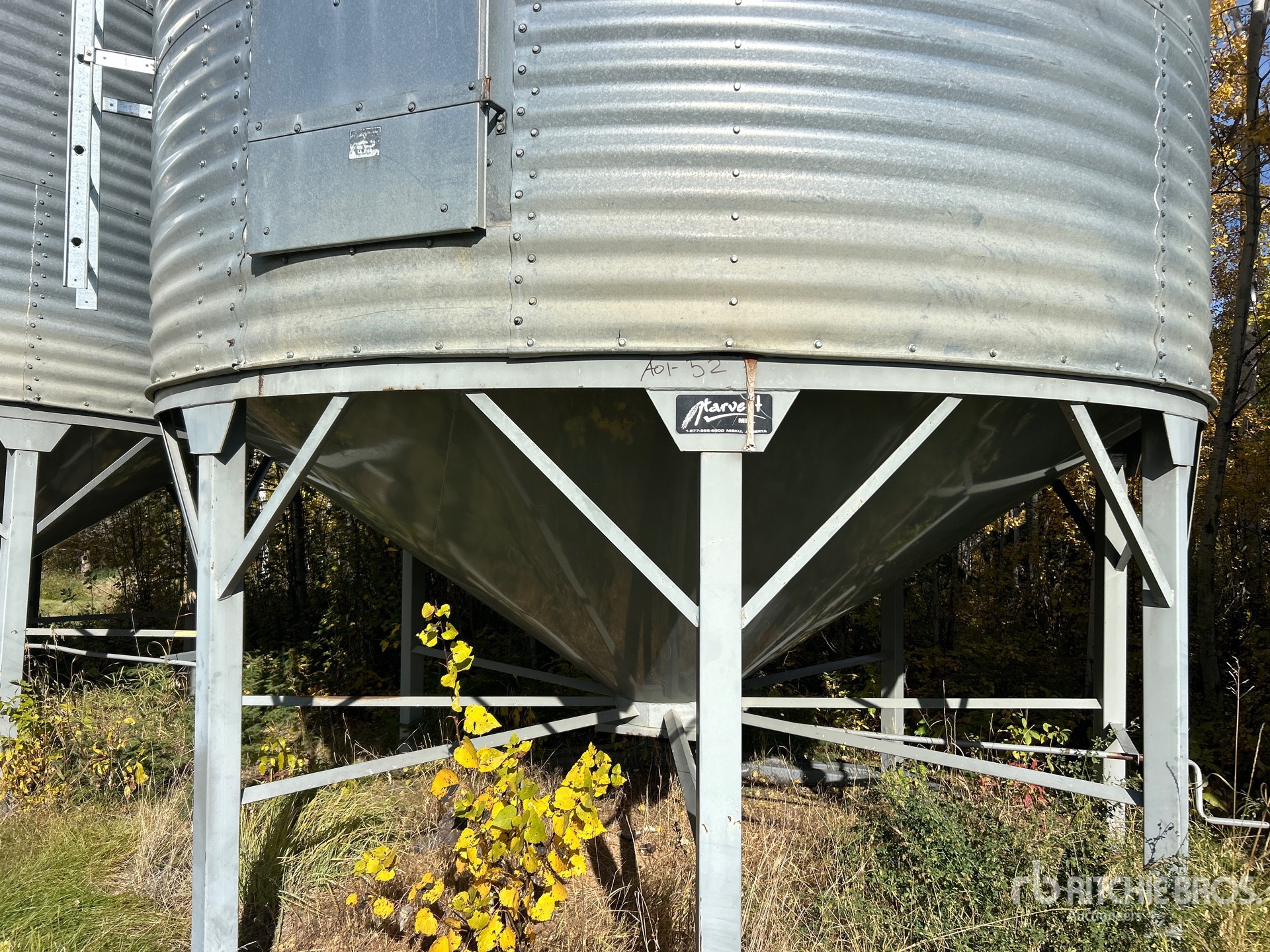Butler +/- 2100 bu 4 Ring Hopper