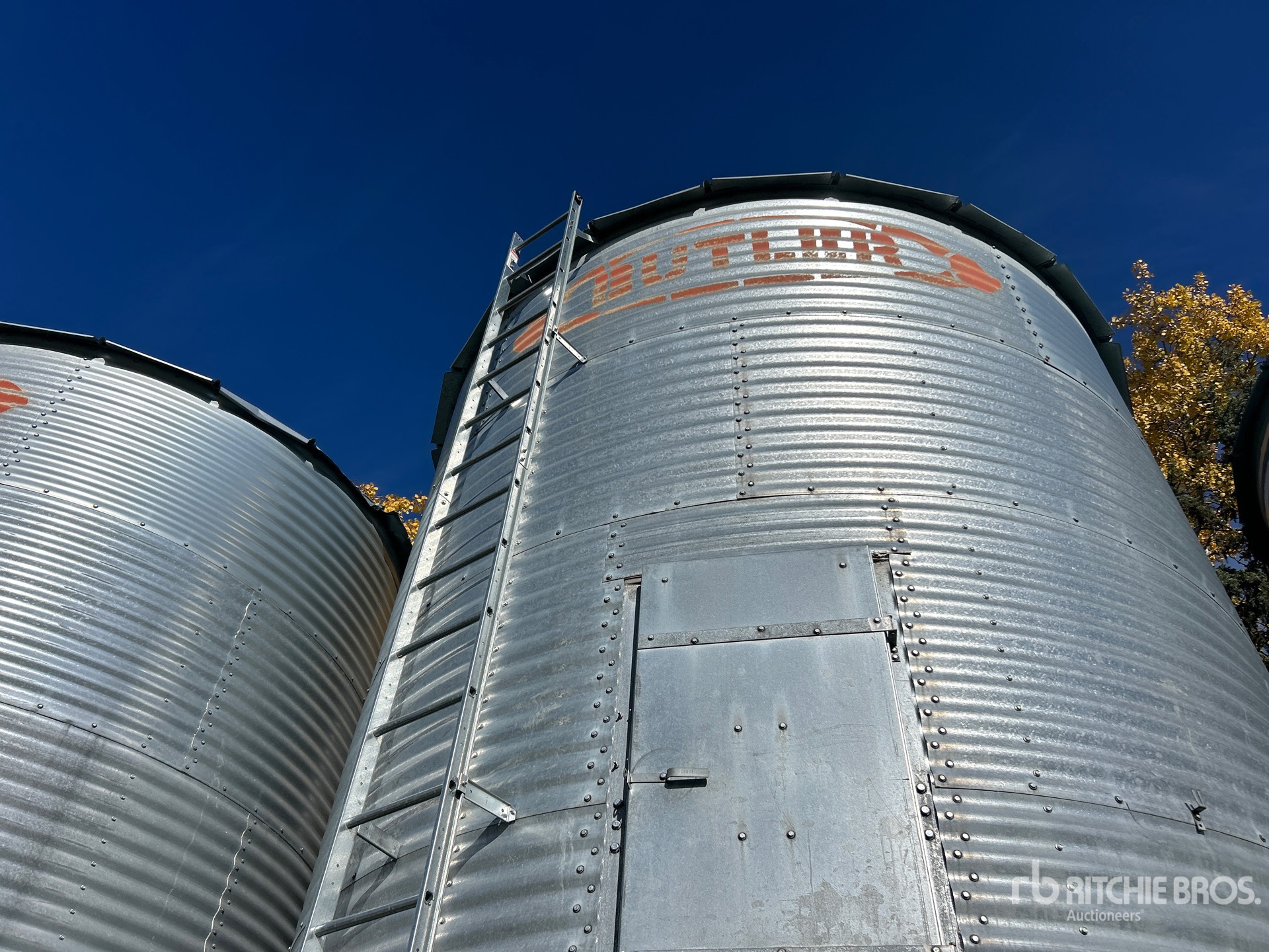 Butler +/- 2100 bu 4 Ring Hopper