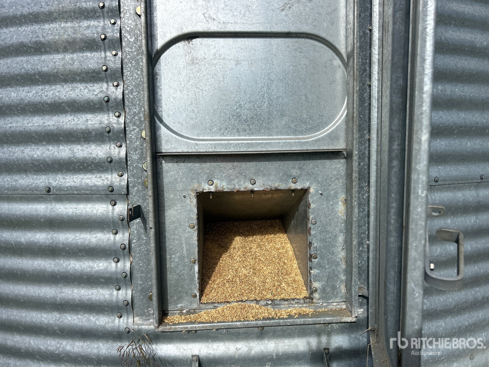 Butler +/- 3200 bu 4 Ring