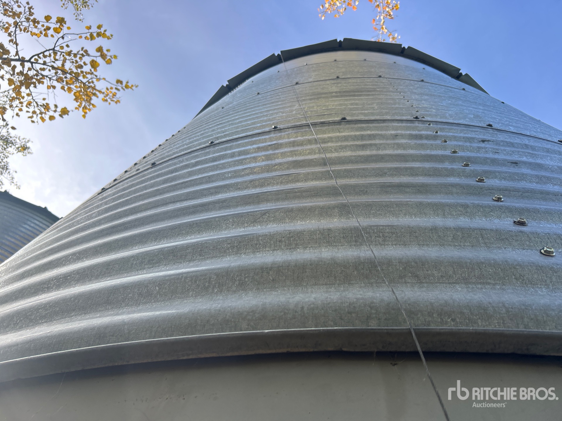 Butler +/- 2100 bu 4 Ring Hopper