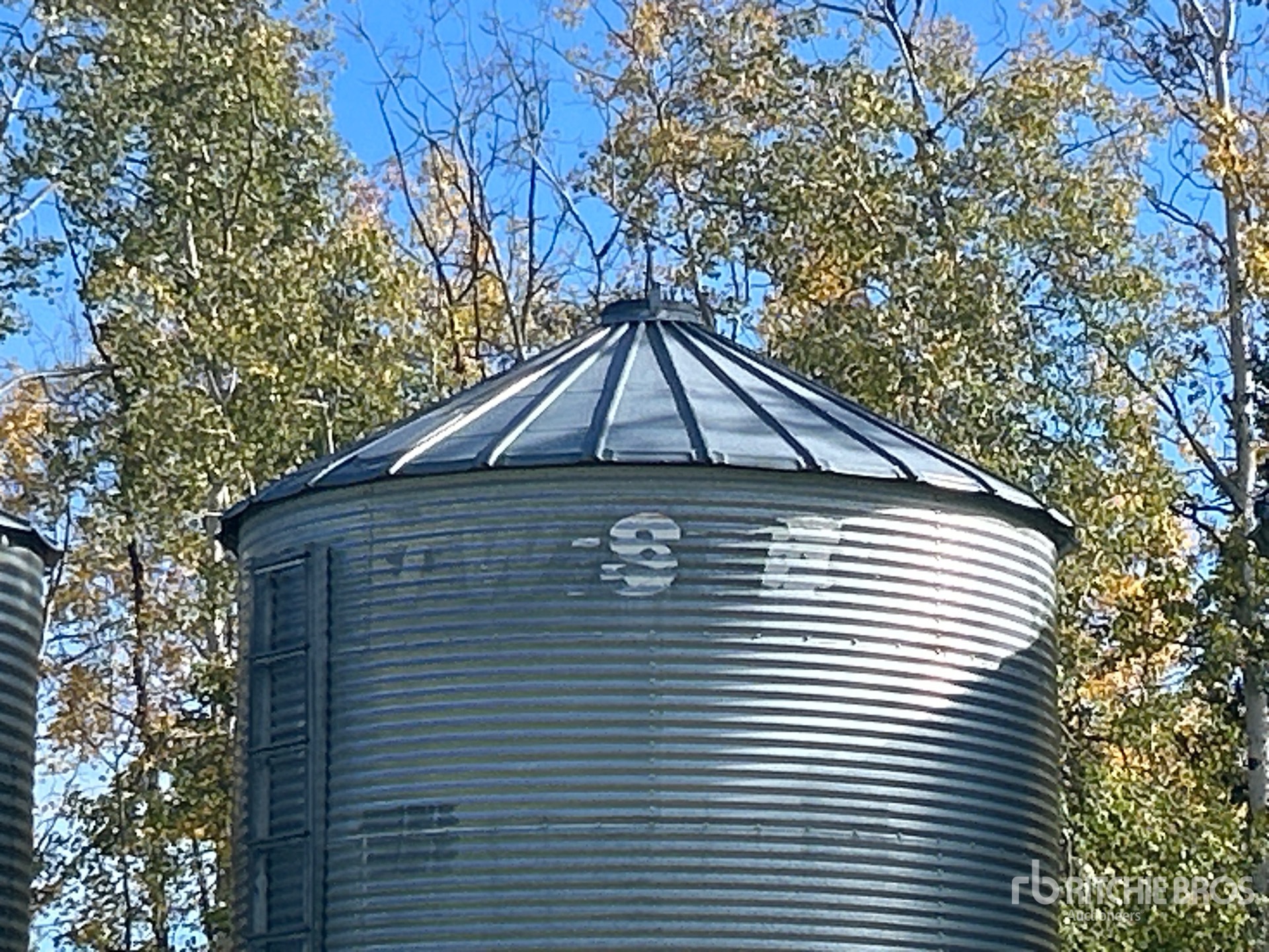 Twister +/- 2100 bu 5 Ring Hopper