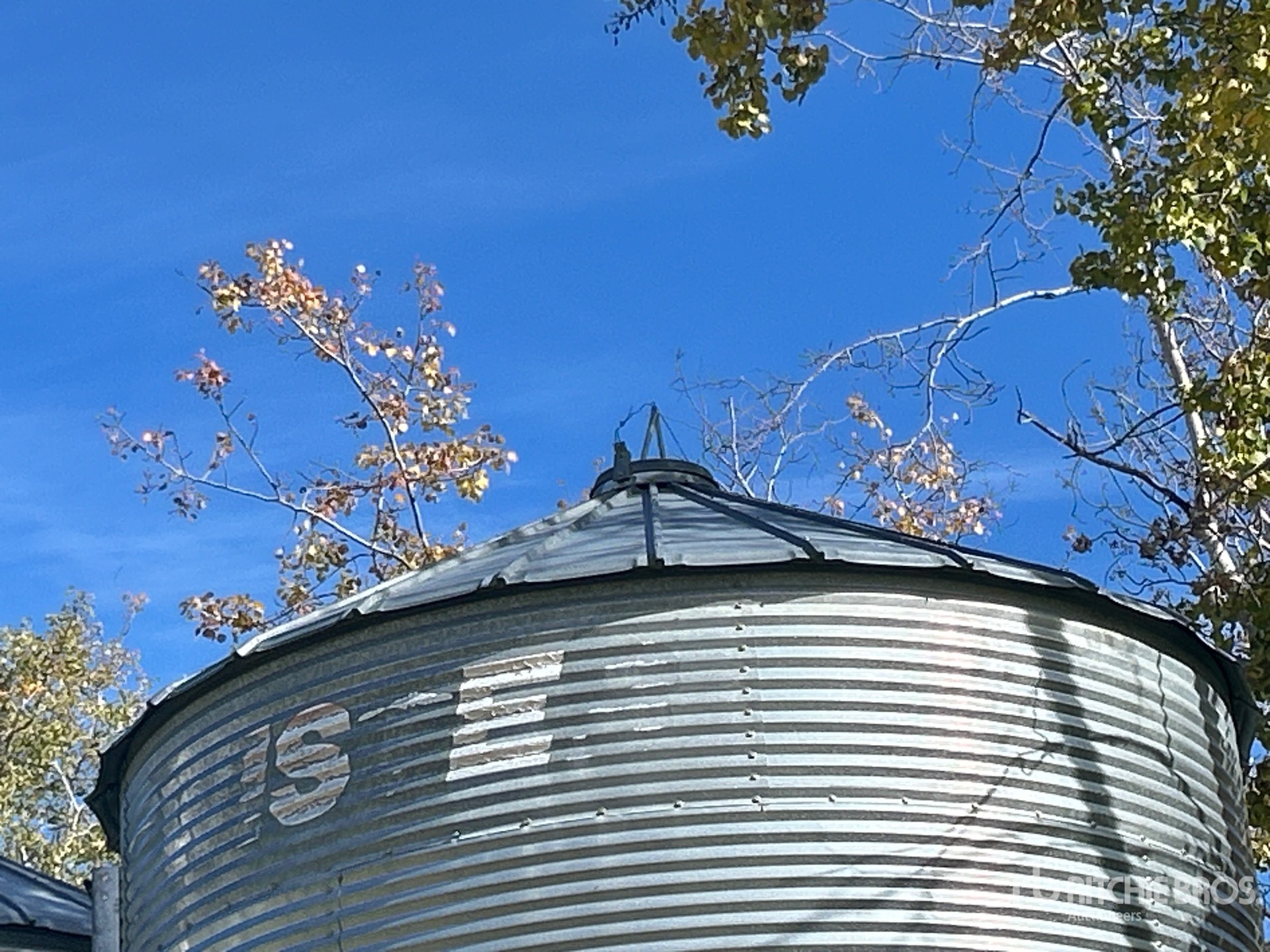 Twister +/- 2100 bu 5 Ring Hopper