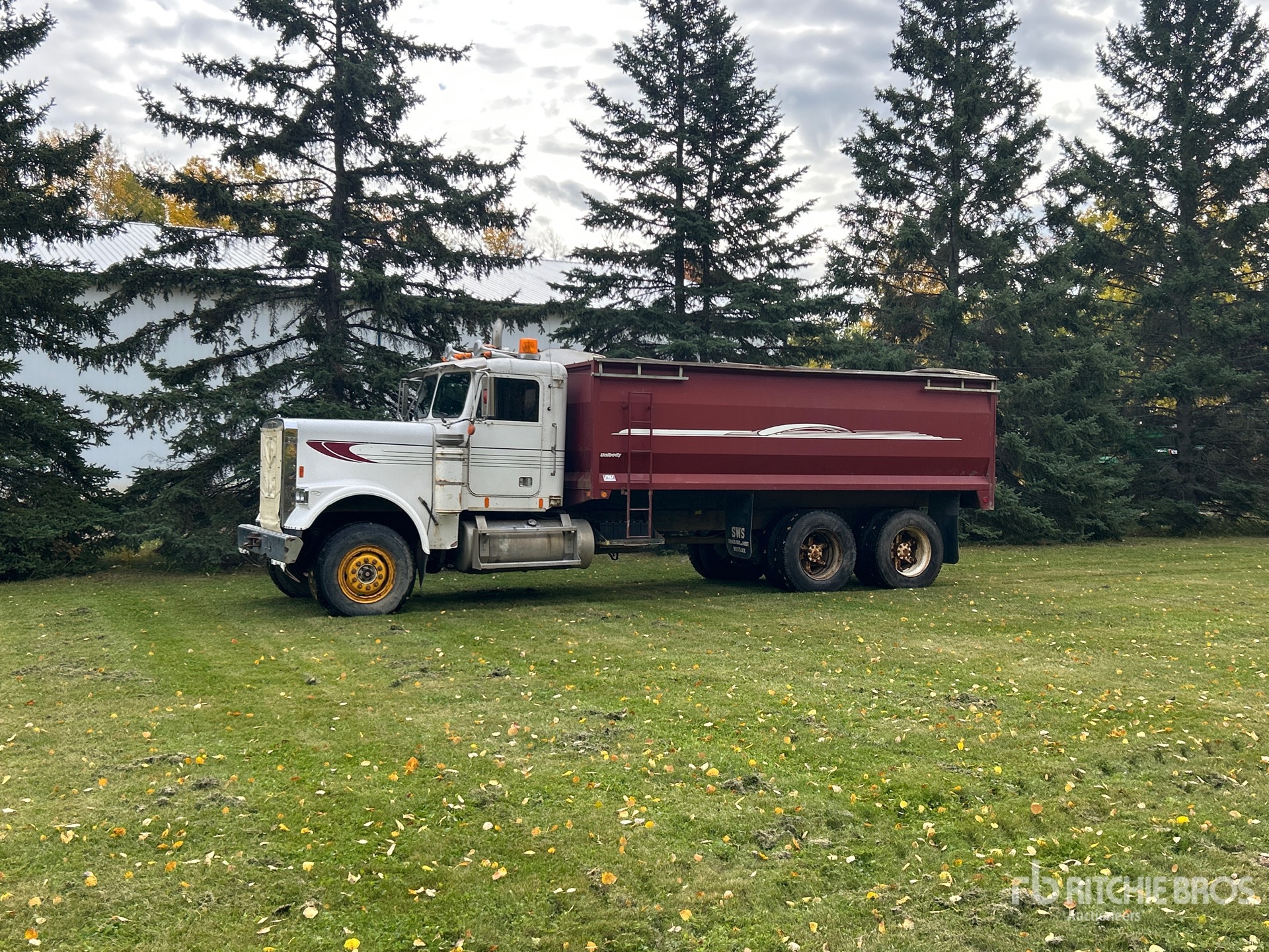 1985 Freightliner 6x4