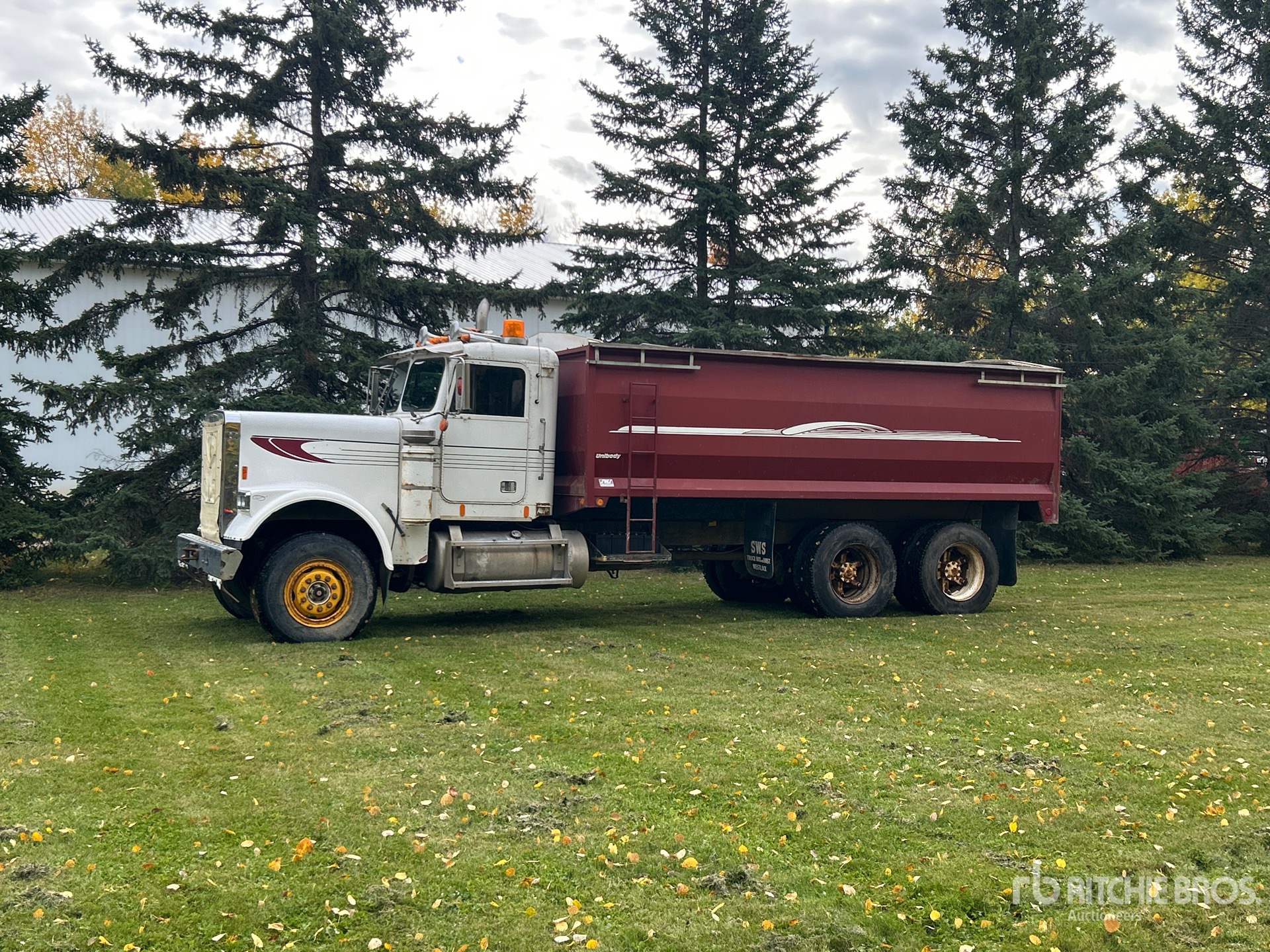1985 Freightliner 6x4