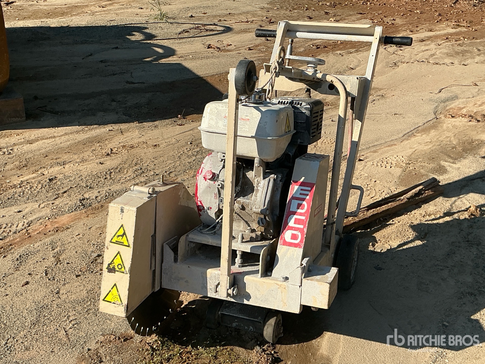 2020 Edco DS20-390