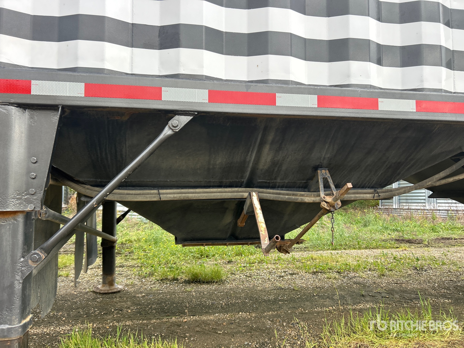 2001 Doepker 42 ft Tri/A