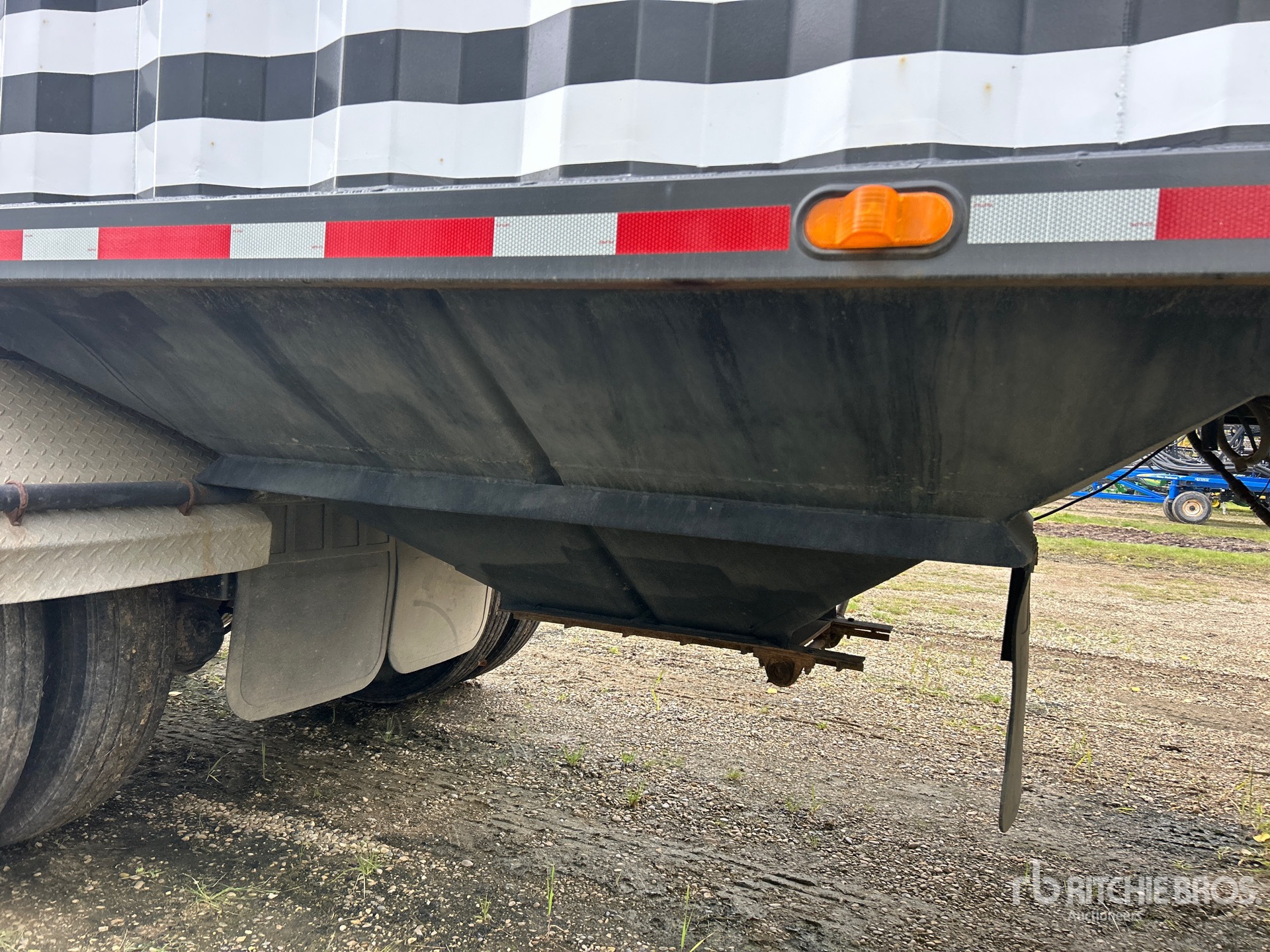 2001 Doepker 42 ft Tri/A