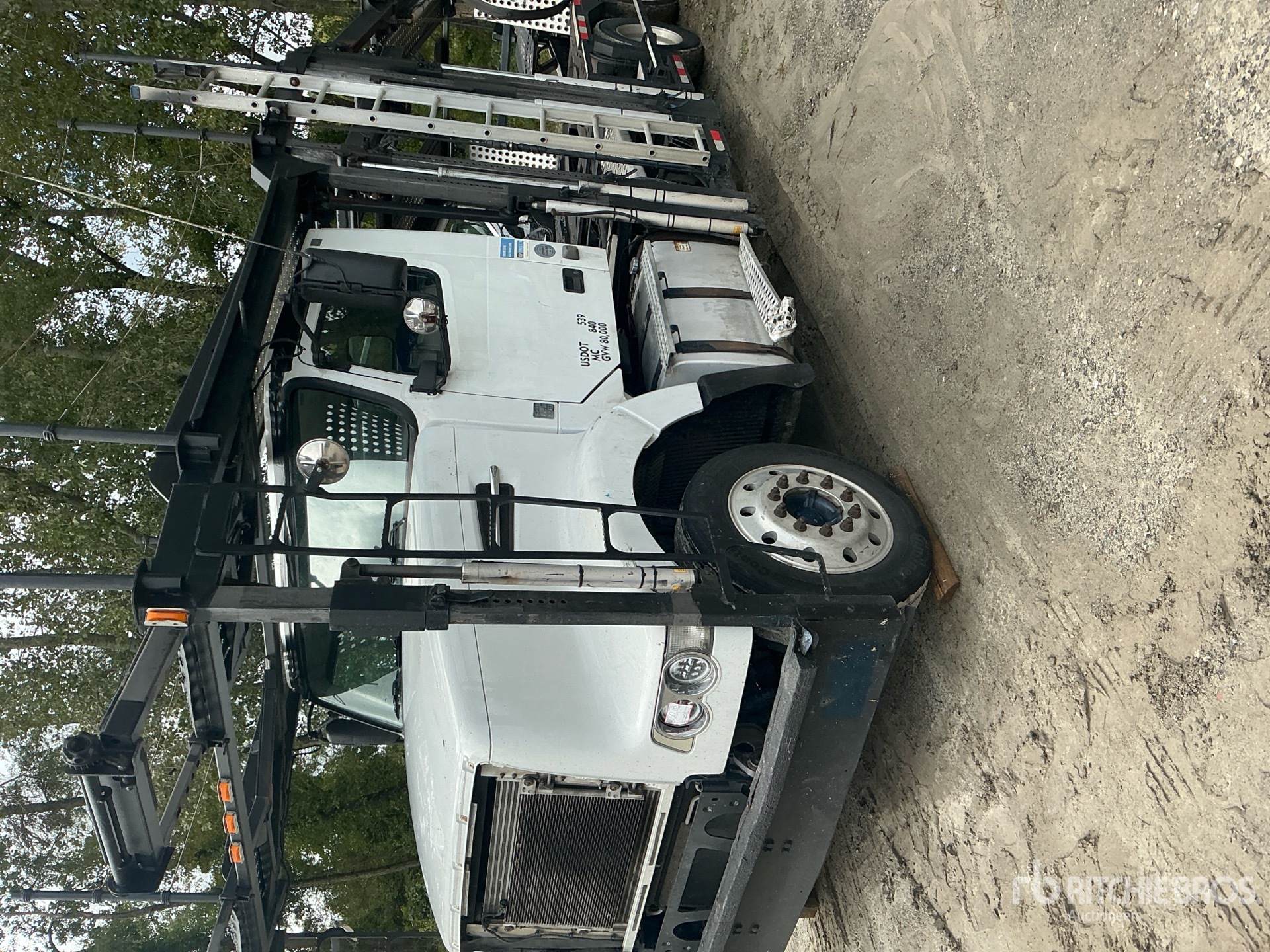2013 Volvo VAH