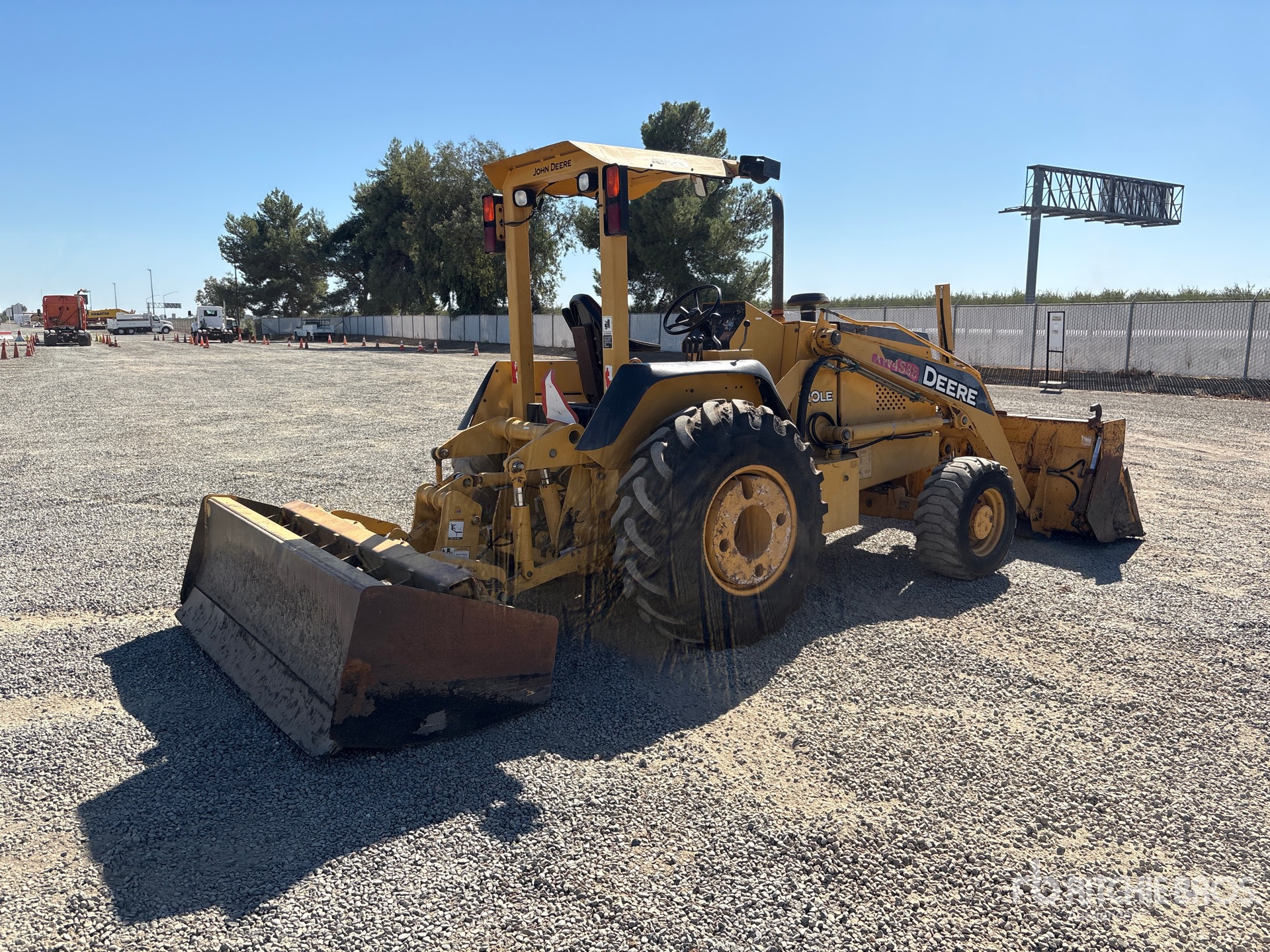 2007 John Deere 210LE